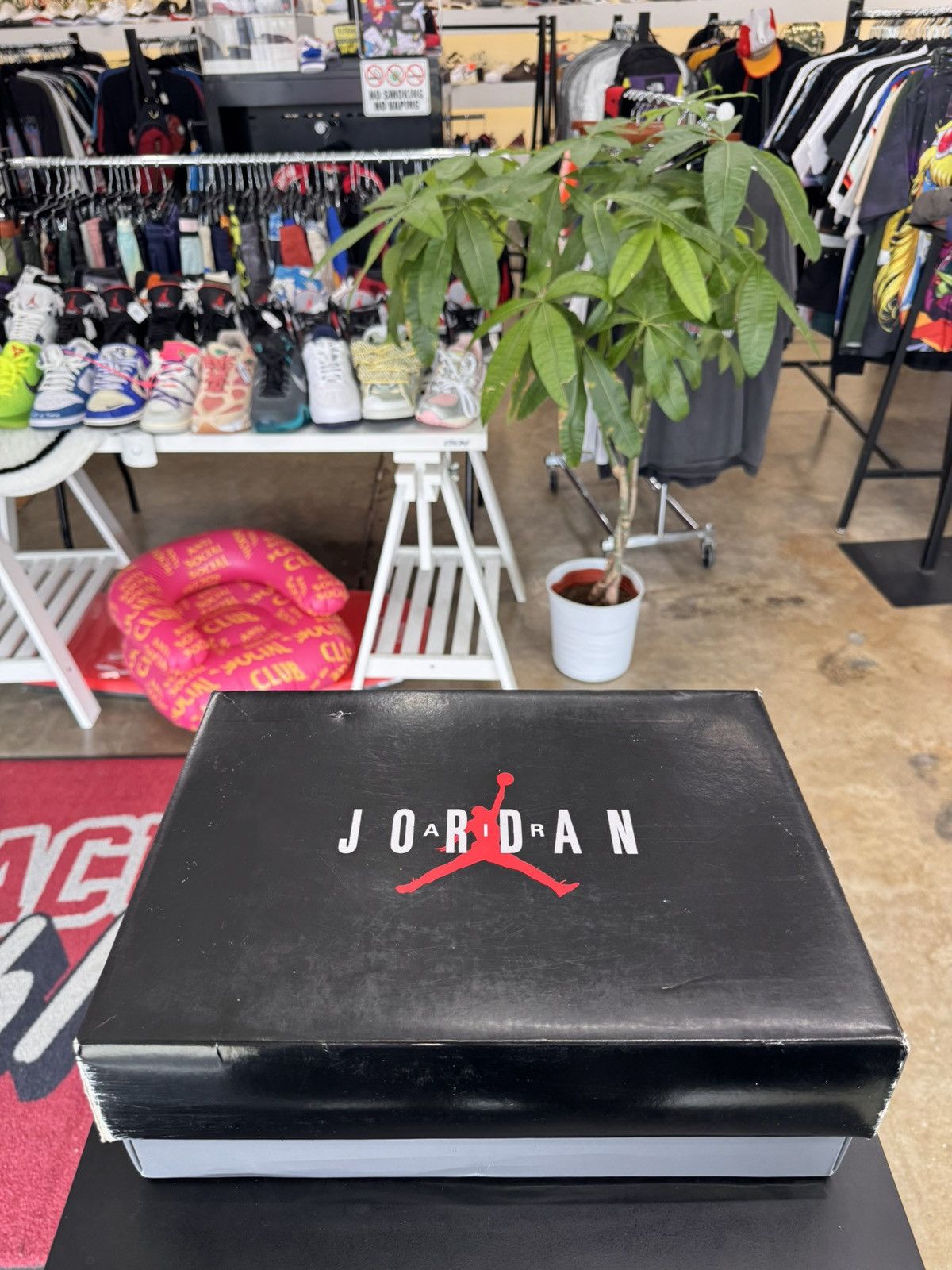 Jordan Brand Air Jordan 11 Low 72-10 Size 11 (2022) Size US 11 / EU 44 - 13 Thumbnail