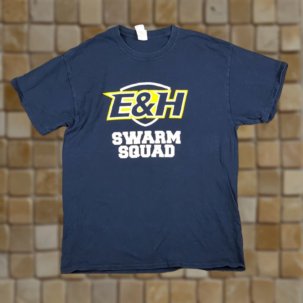 Gildan VINTAGE Gildan Emory & Henry Swarm Squad College T-Shirt Men's Large Blue Solid 00s Retro School Sports Size US L / EU 52-54 / 3 - 1 Thumbnail