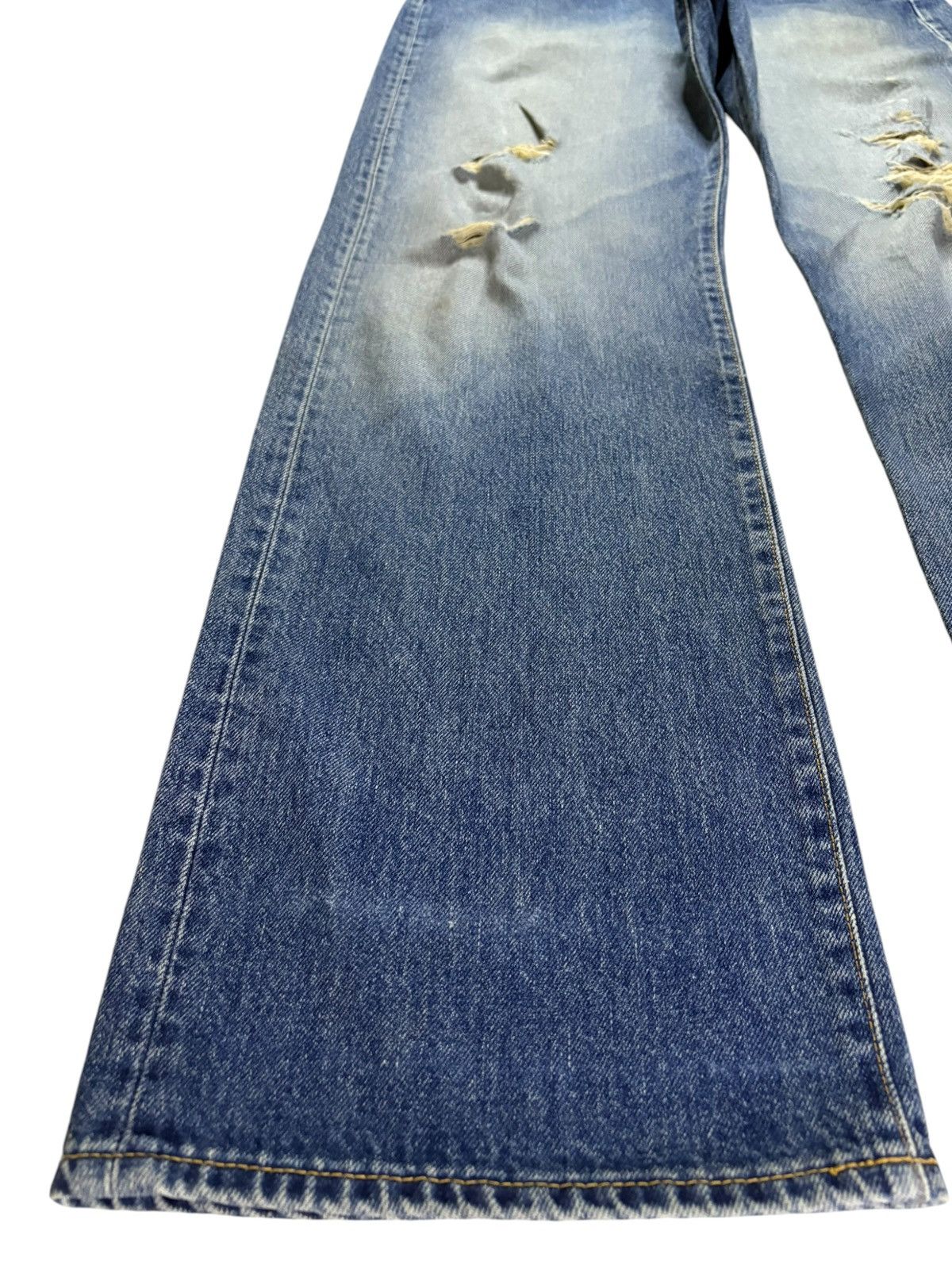 Japanese Brand × Uniqlo Vintage Japanese Uniqlo Faded Wash Distressed Baggy Jeans Size US 33 - 6 Thumbnail