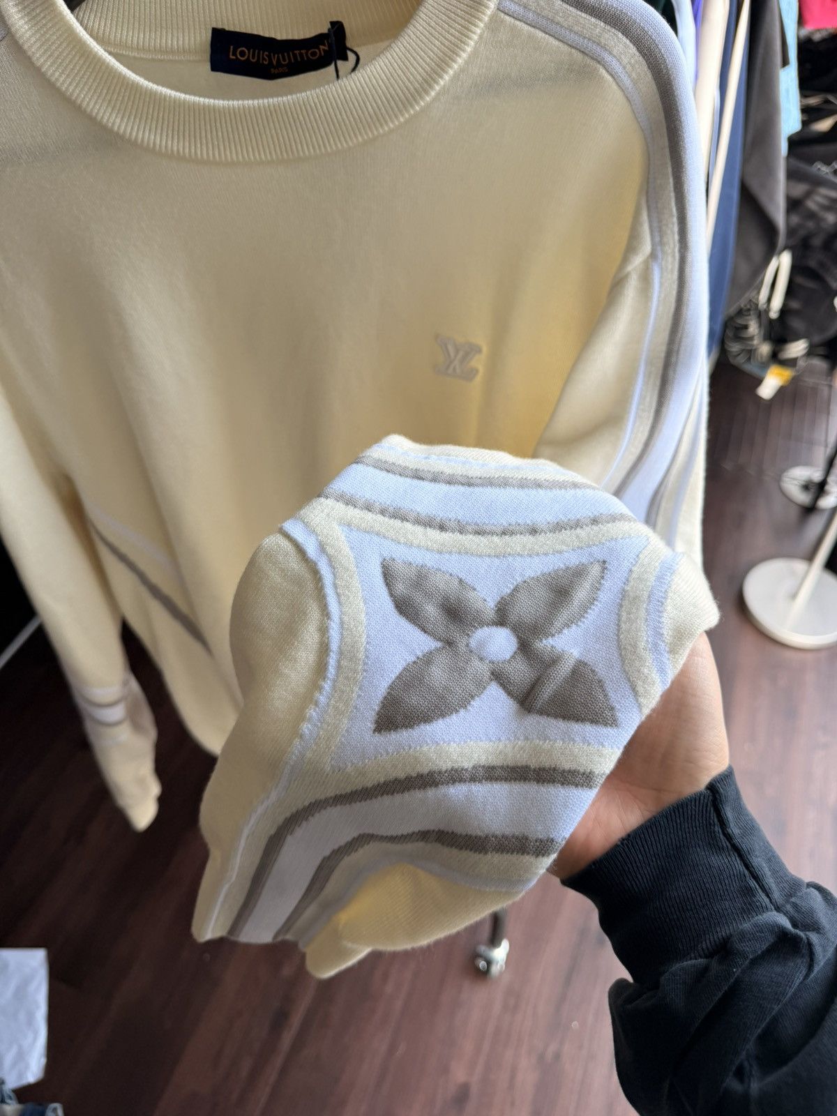 Louis Vuitton Louis Vuitton Graphic Knitted Crewneck Size US XL / EU 56 / 4 - 5 Thumbnail