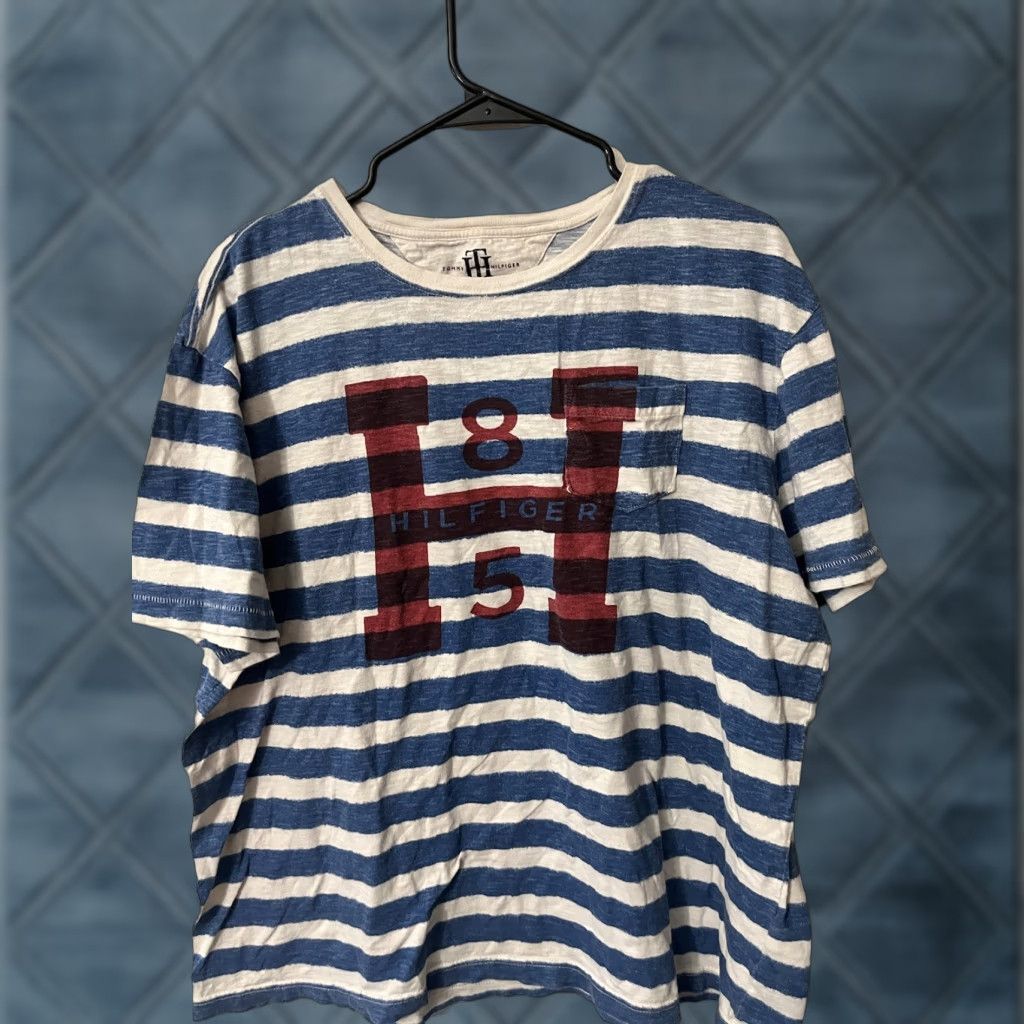 Tommy Hilfiger VINTAGE Tommy Hilfiger Denim Blue Shirt Mens XL Graphic Striped Crew Neck 90s Concert Fashion Men’s Tee Size US XL / EU 56 / 4 - 1 Thumbnail