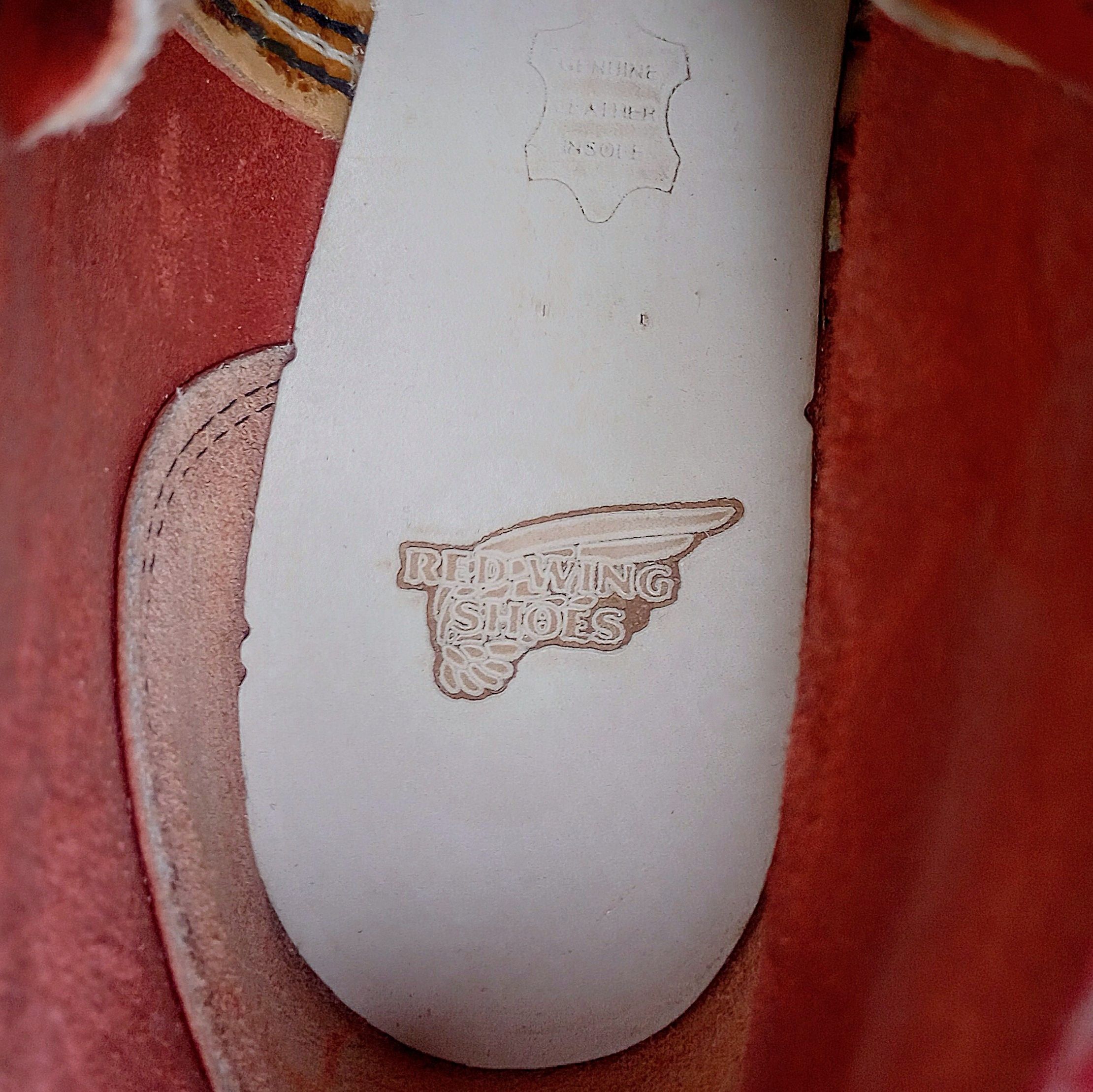 Red Wing Red Wing Heritage Men Classic Moc in Oro Russet-Made in USA Size US 8 / EU 41 - 9 Thumbnail