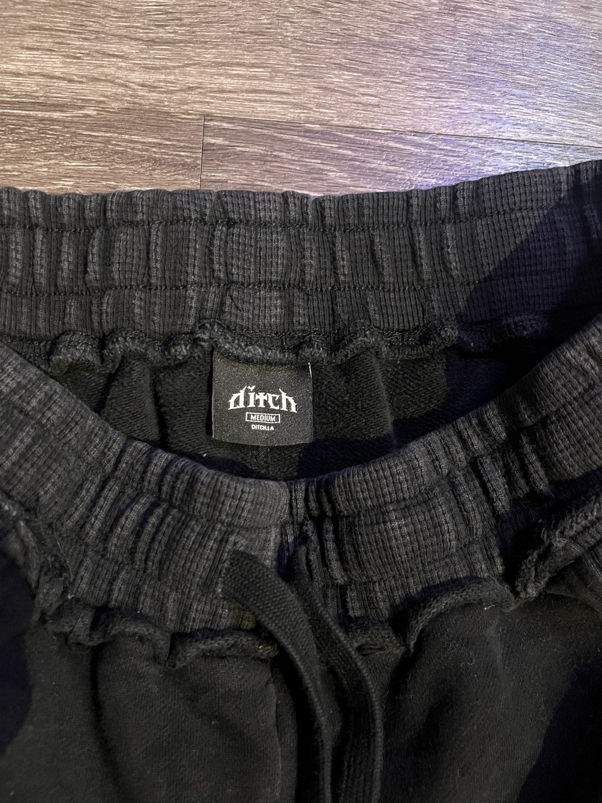 Other Ditch Summit Sweats Size US 31 - 3 Thumbnail
