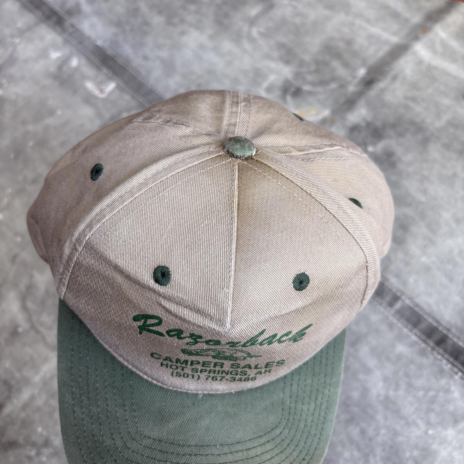 Vintage Vintage 90s Faded Green Arkansas Razorbacks SnapBack Hat Size ONE SIZE - 2 Thumbnail