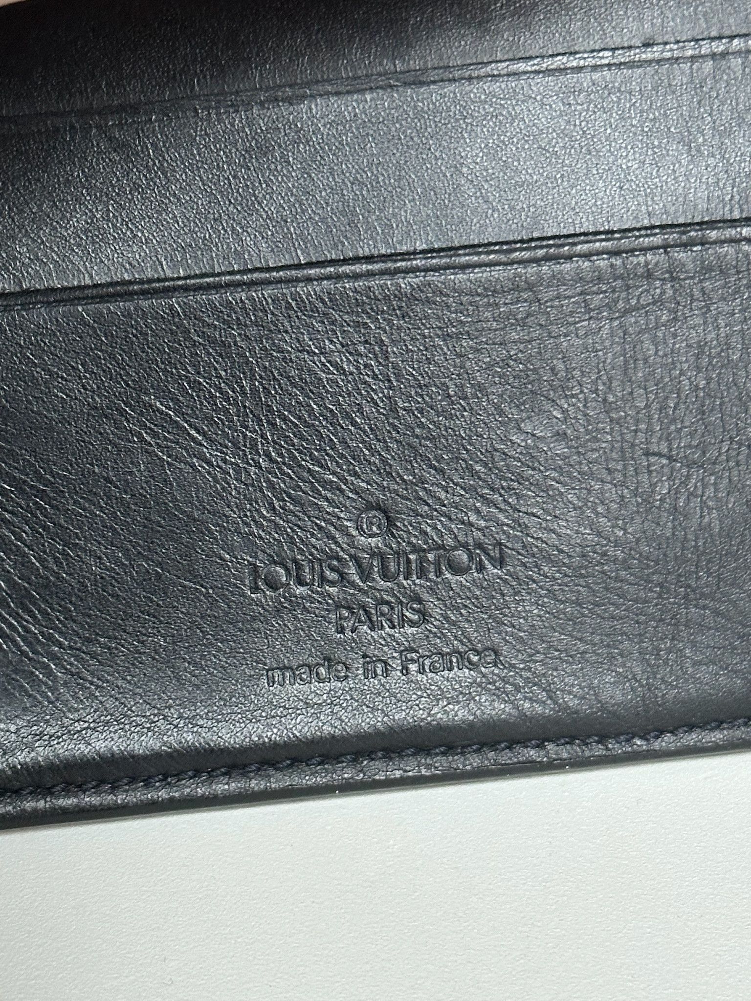 Louis Vuitton Authentic Louis Vuitton Wallet LV Logo Black Leather Size ONE SIZE - 8 Thumbnail