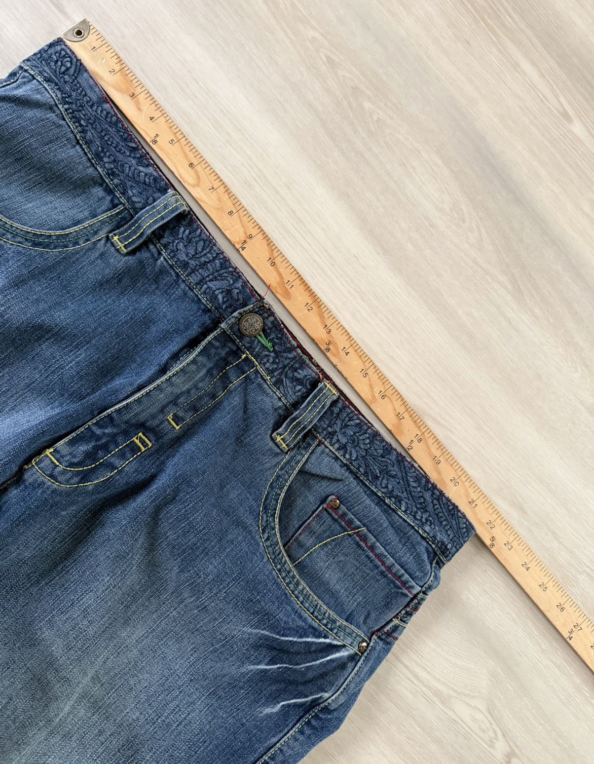 Vintage VTG Y2K Ruthless Art Denim Shorts Sz 42 Embroidered Baggy Size US 42 / EU 58 - 7 Thumbnail