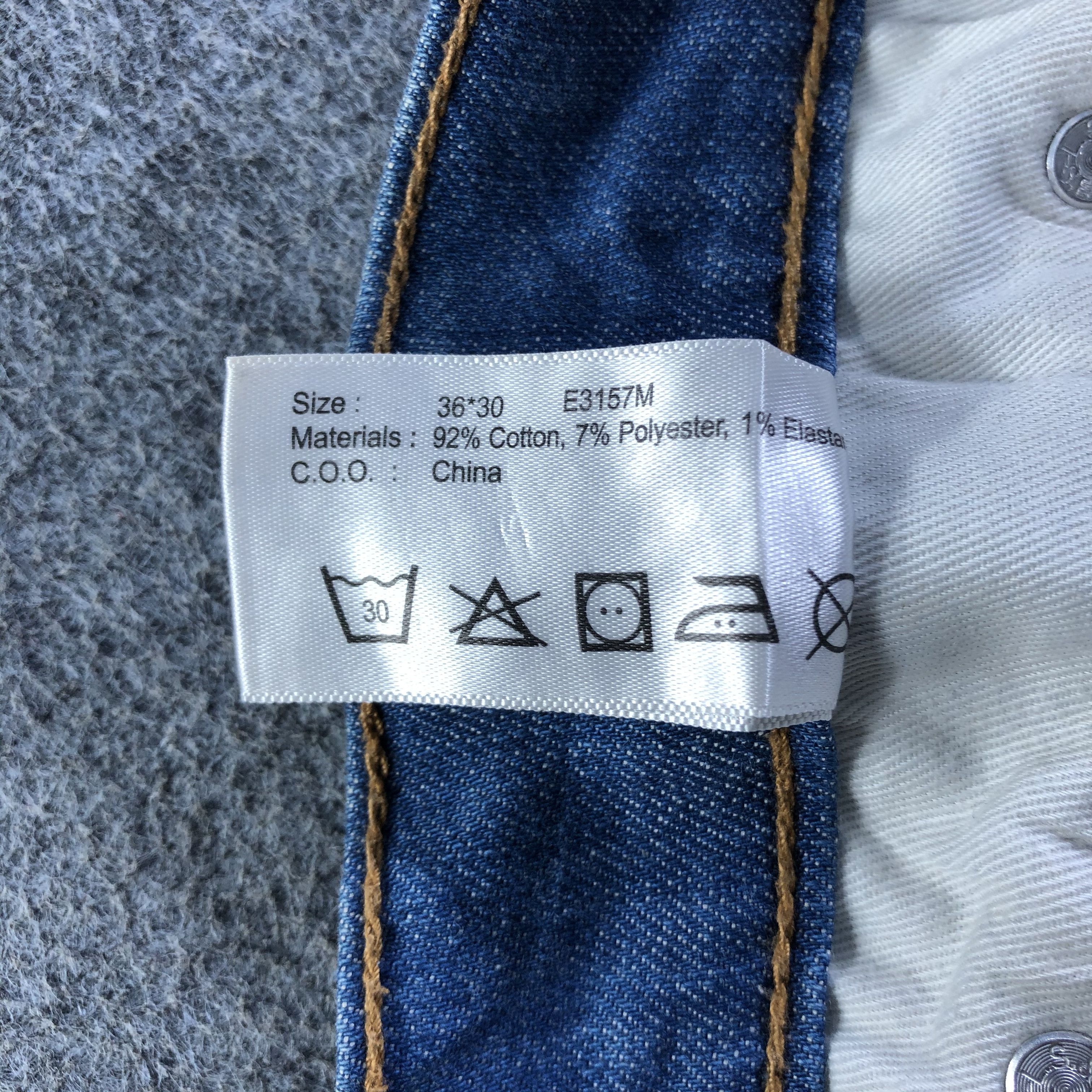 Levi's Vintage Blue Wash Levis 511 Jeans-J4490 Size US 37 - 10 Thumbnail