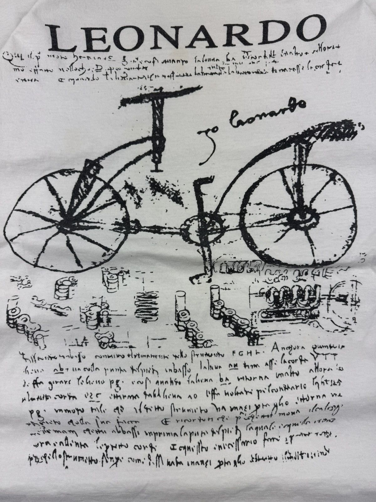 Vintage Vintage 00s Leonardo Da Vinci bicycle artwork graphic tee Size US XL / EU 56 / 4 - 5 Thumbnail