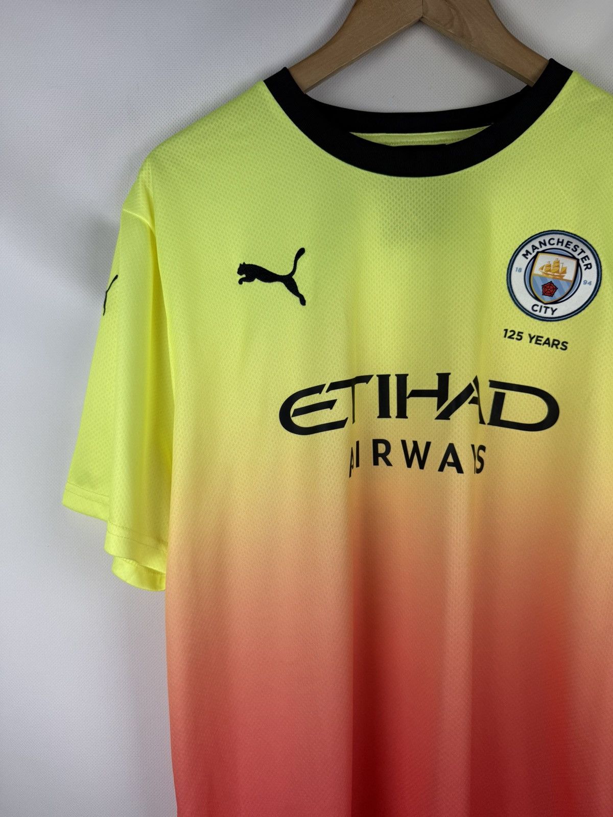 Puma Manchester City 2019-20 Third Kit #16 Rodrigo Jersey Shirt Size US XL / EU 56 / 4 - 4 Thumbnail