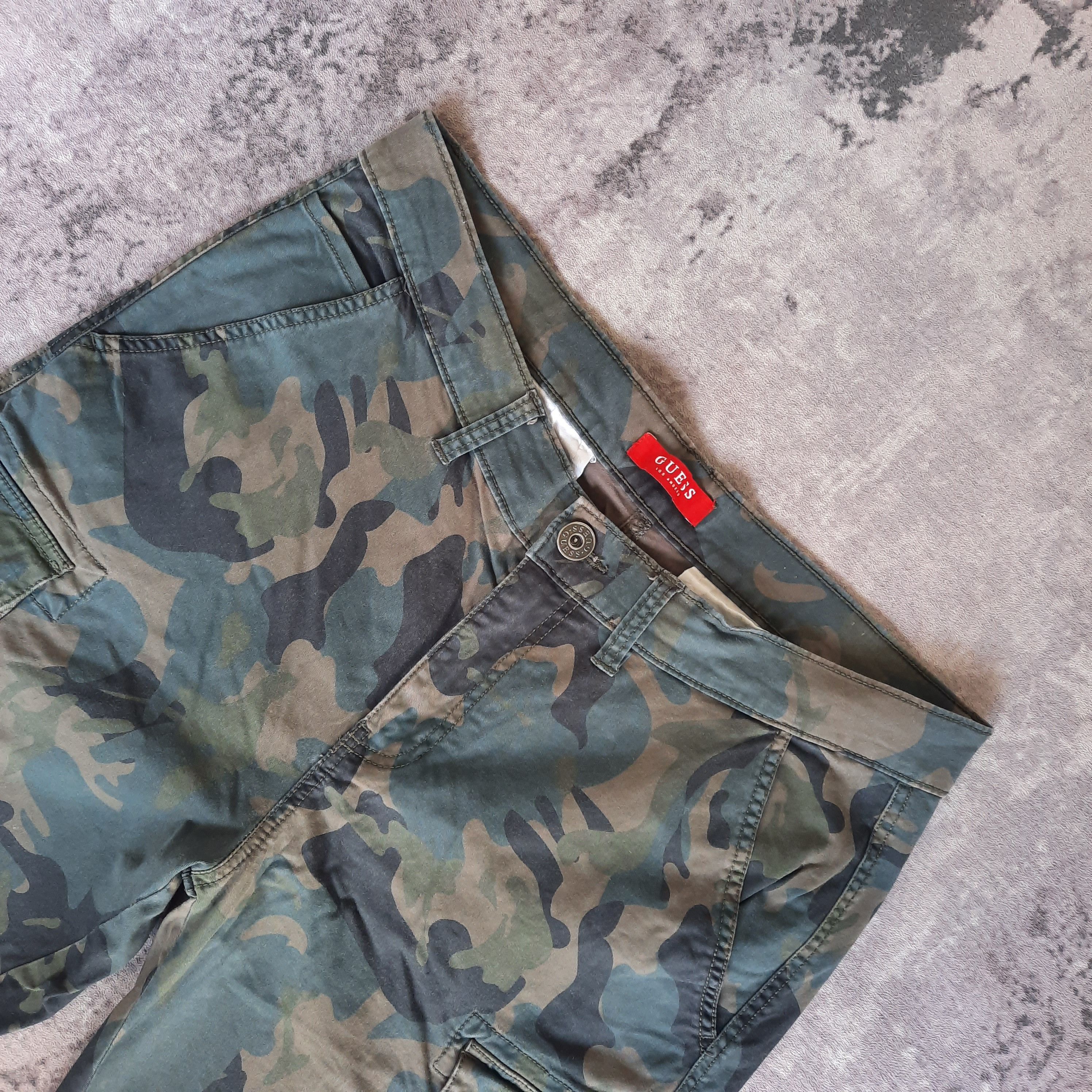 Guess 🔥Guess military camo army cargo short pants Size US 34 / EU 50 - 3 Thumbnail