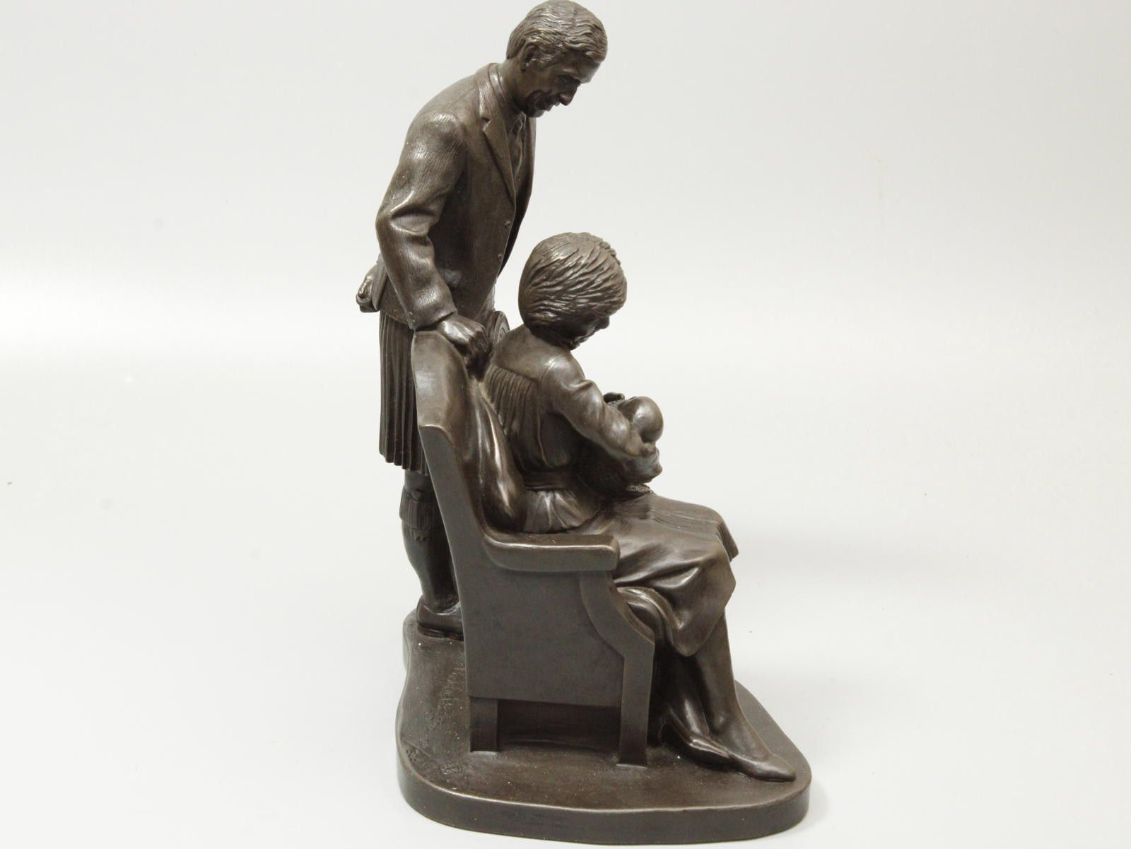 Other Limited Edition Bronze Figurine of Charles & Diana with Baby Size ONE SIZE - 4 Thumbnail