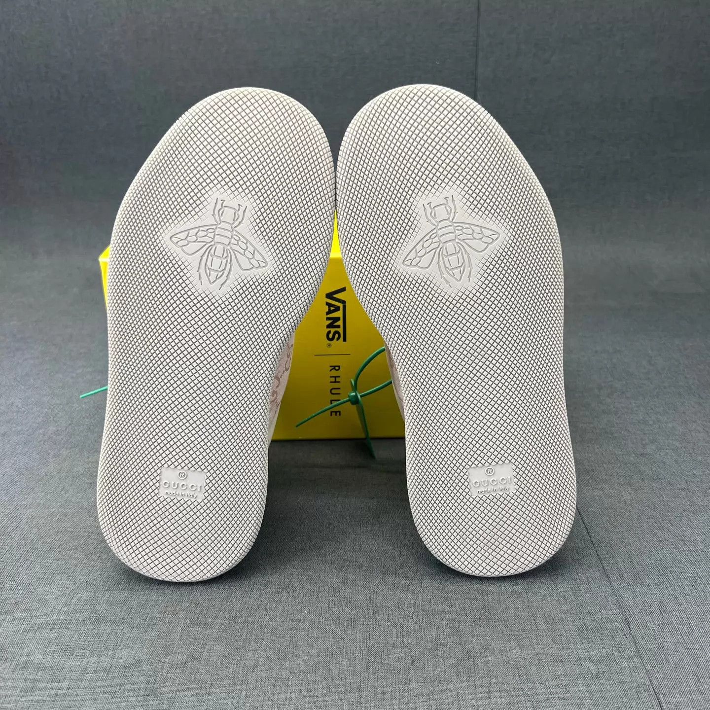 Gucci GUCCI women's rice powder shoes size 36 99 new Size US 5.5 / IT 35.5 - 2 Thumbnail