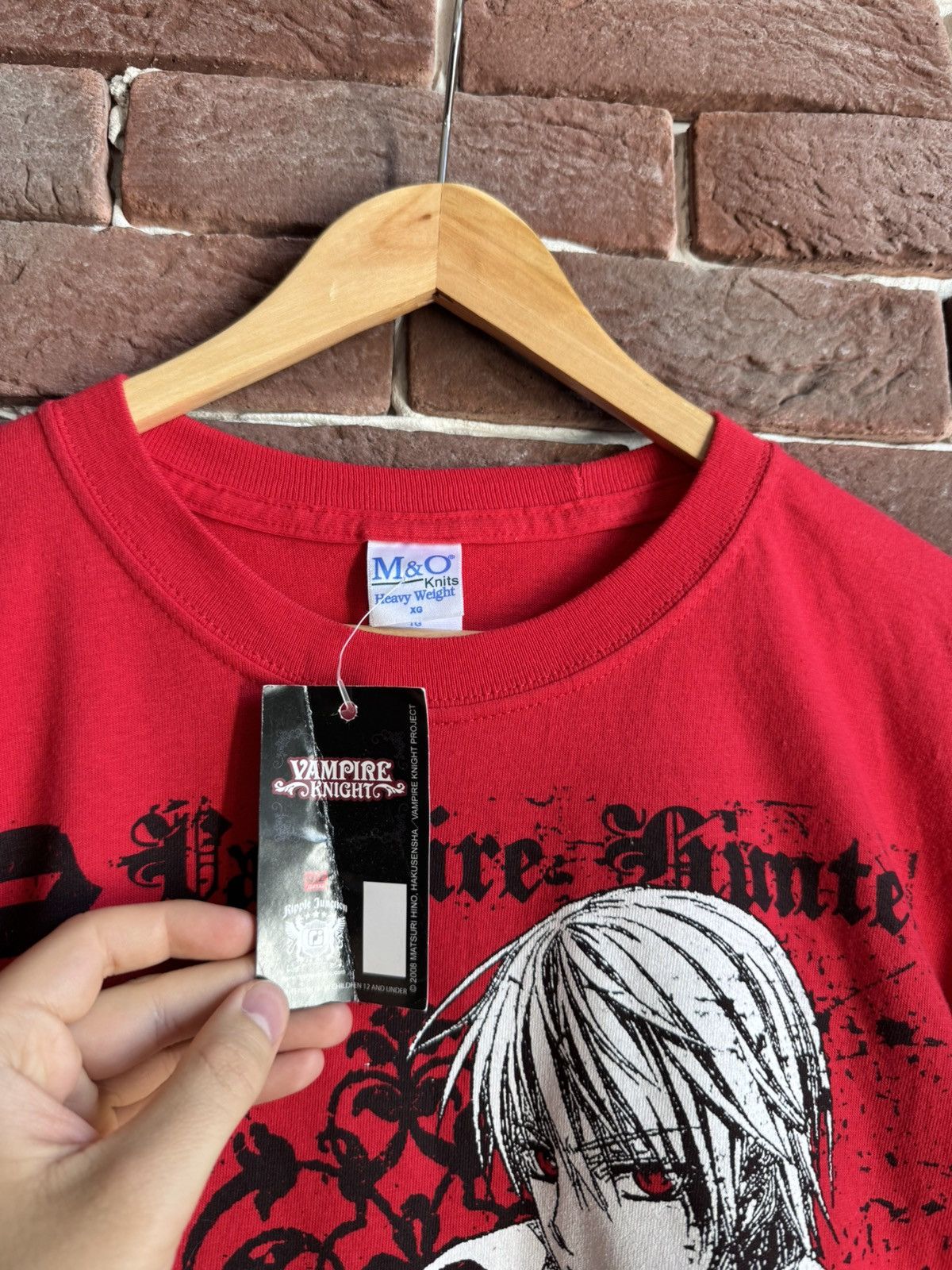 Anime Vintage Y2K Anime Vampire Knight Hunter rare T-shirt 00s Size US XL / EU 56 / 4 - 5 Thumbnail