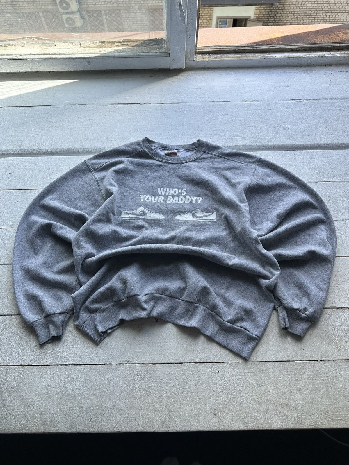Jerzees RARE🚨 WHO’S YOUR DADDY SWEATSHIRT NIKE CORTEZ logo humor Size US L / EU 52-54 / 3 - 1 Thumbnail