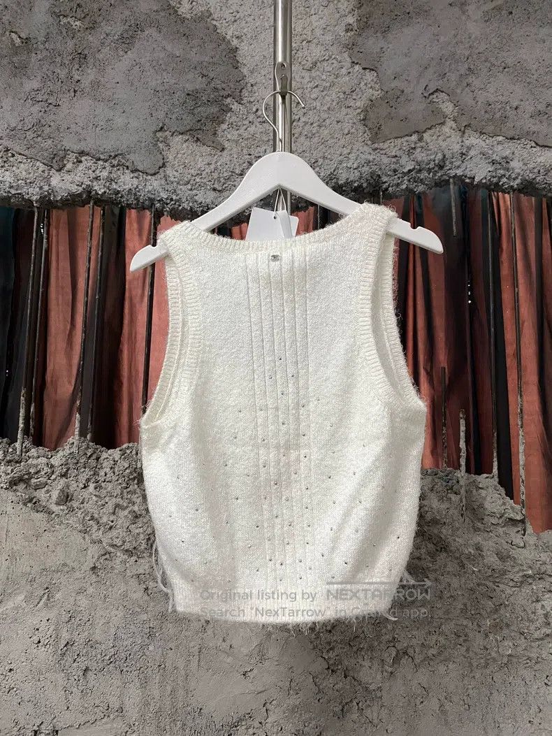 Chanel Chanel Feather rhinestone strap vest Size XS / US 0-2 / IT 36-38 - 2 Thumbnail