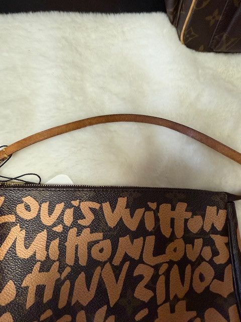 Louis Vuitton LVGraffiti Pochette Accessories - Stephen Sprouse Size ONE SIZE - 4 Thumbnail