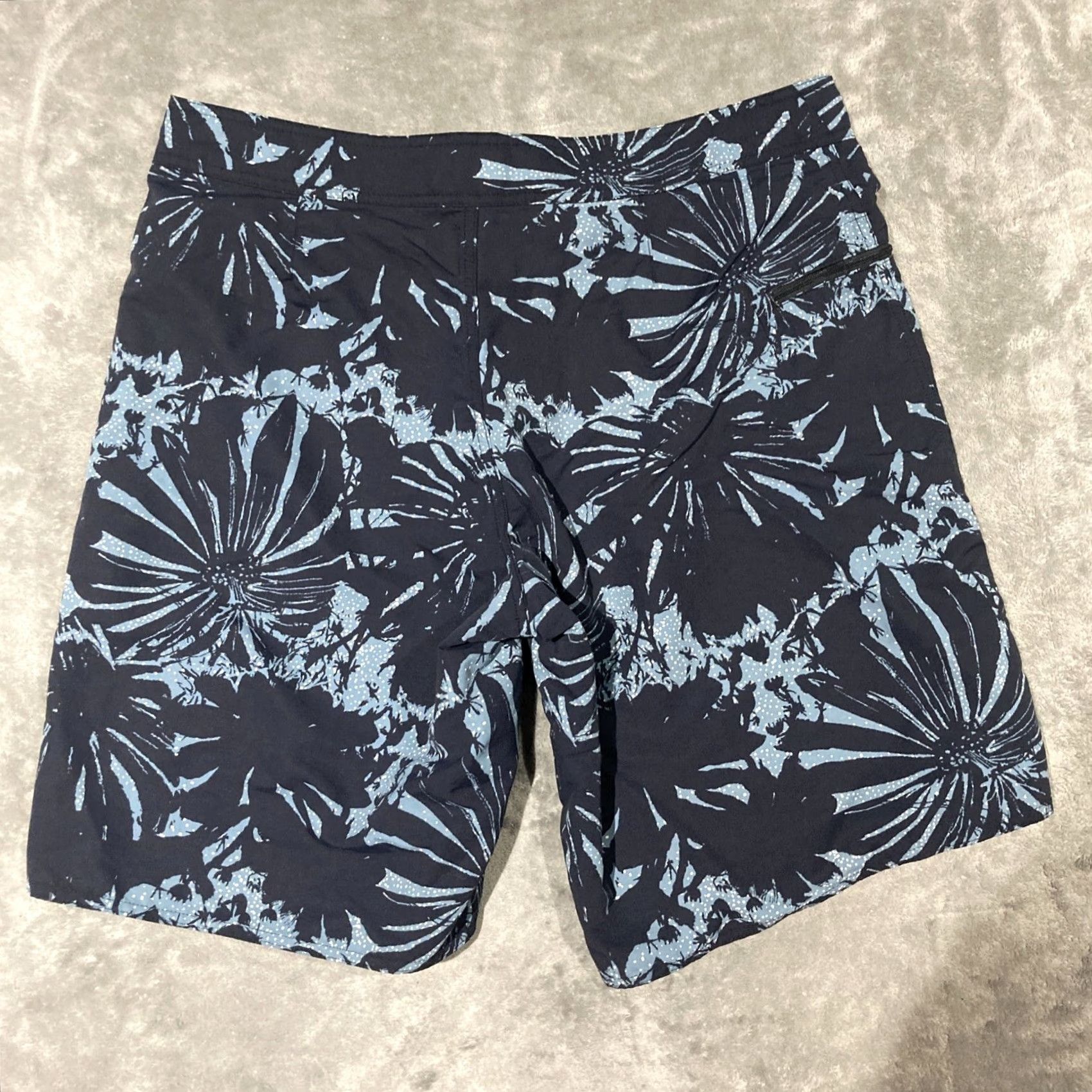 Patagonia Patagonia Board Shorts Mens 36 Blue Surf Board Shorts UV-Protection Pockets Drawstring Lightweight Nylon Beach Men Size US 36 / EU 52 - 6 Thumbnail