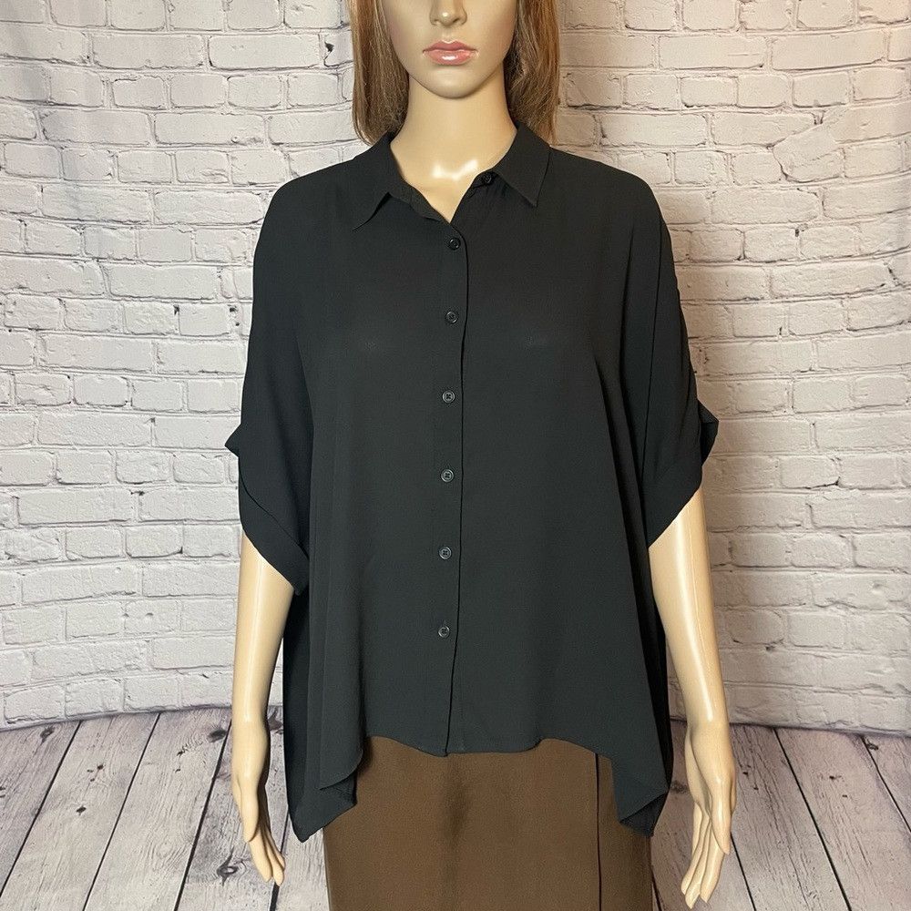 Chicos Chico's Gia Boxy Black Short Sleeve Blouse Size 1 US M Size M / US 6-8 / IT 42-44 - 1 Thumbnail