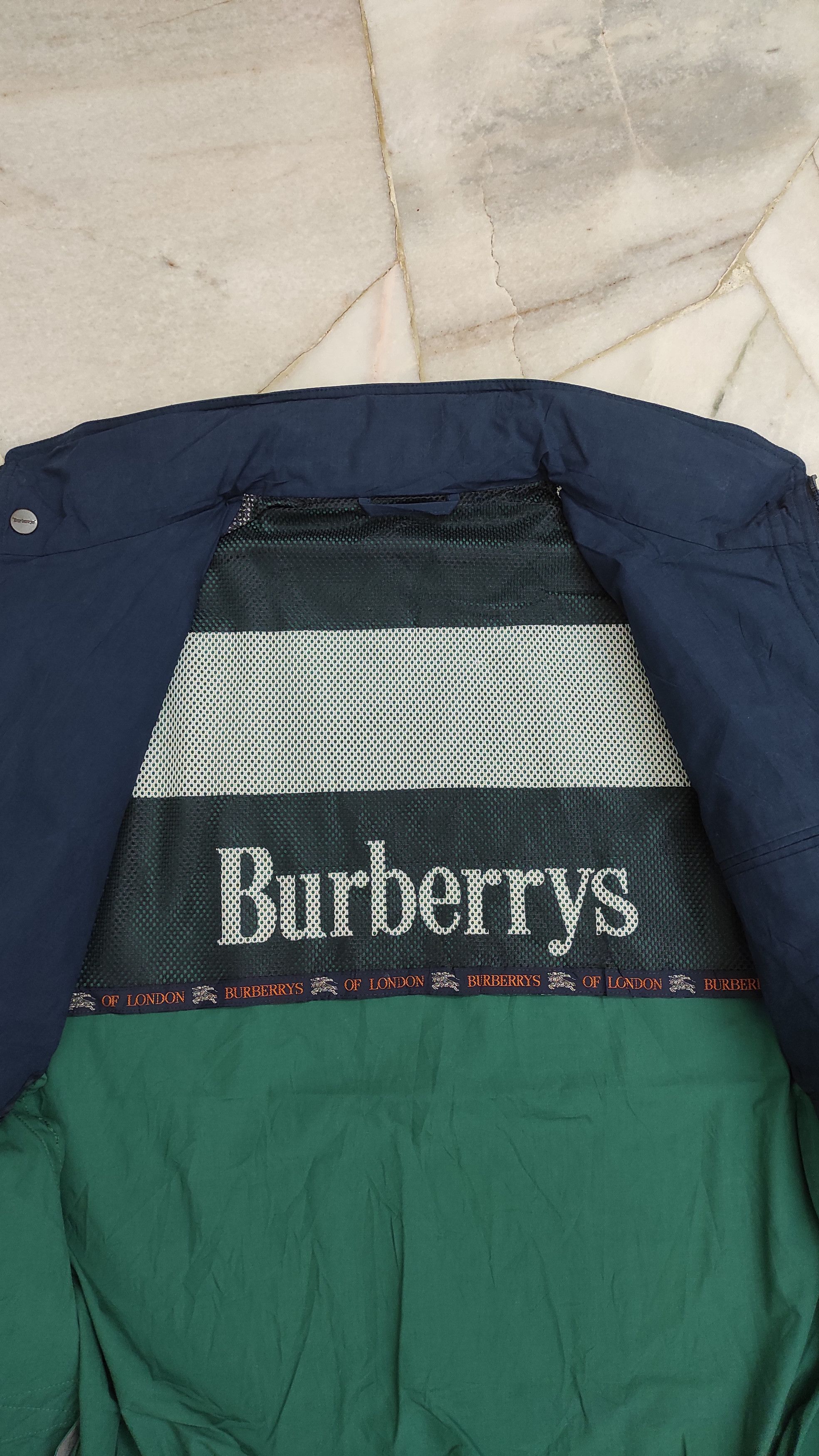 Burberry Archive 90's BURBERRYS SPORTS JACKET WITH PEAKED HOODIE Size US S / EU 44-46 / 1 - 15 Thumbnail