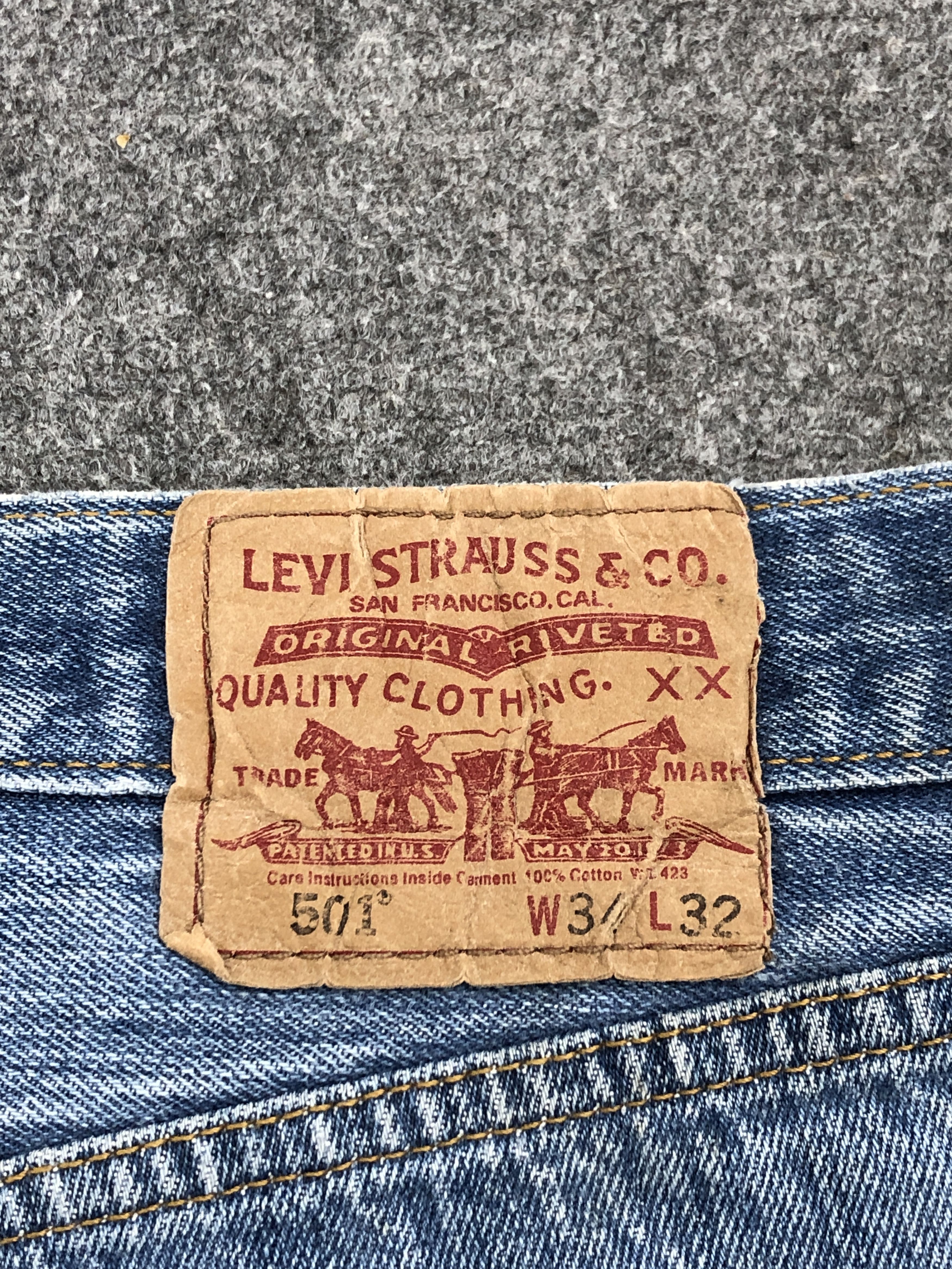 Levi's × Vintage Vintage Levis 501 Faded Blue Denim Jeans Size US 32 / EU 48 - 5 Thumbnail