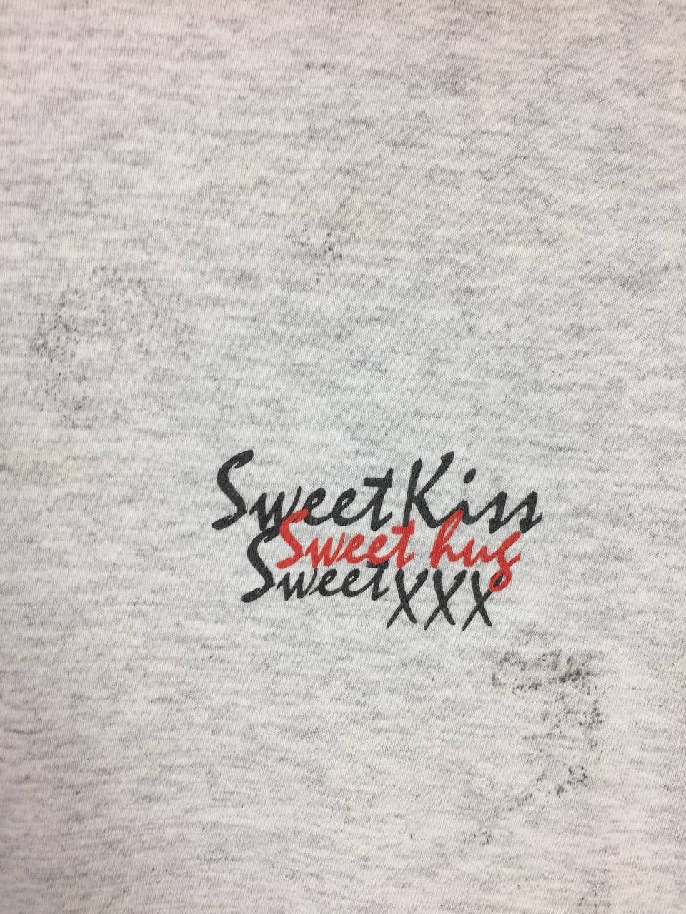 Vintage Vtg 90s 00s Sweet Kiss Sweet Hug Sweet xxx Typography Tee Size US M / EU 48-50 / 2 - 10 Thumbnail