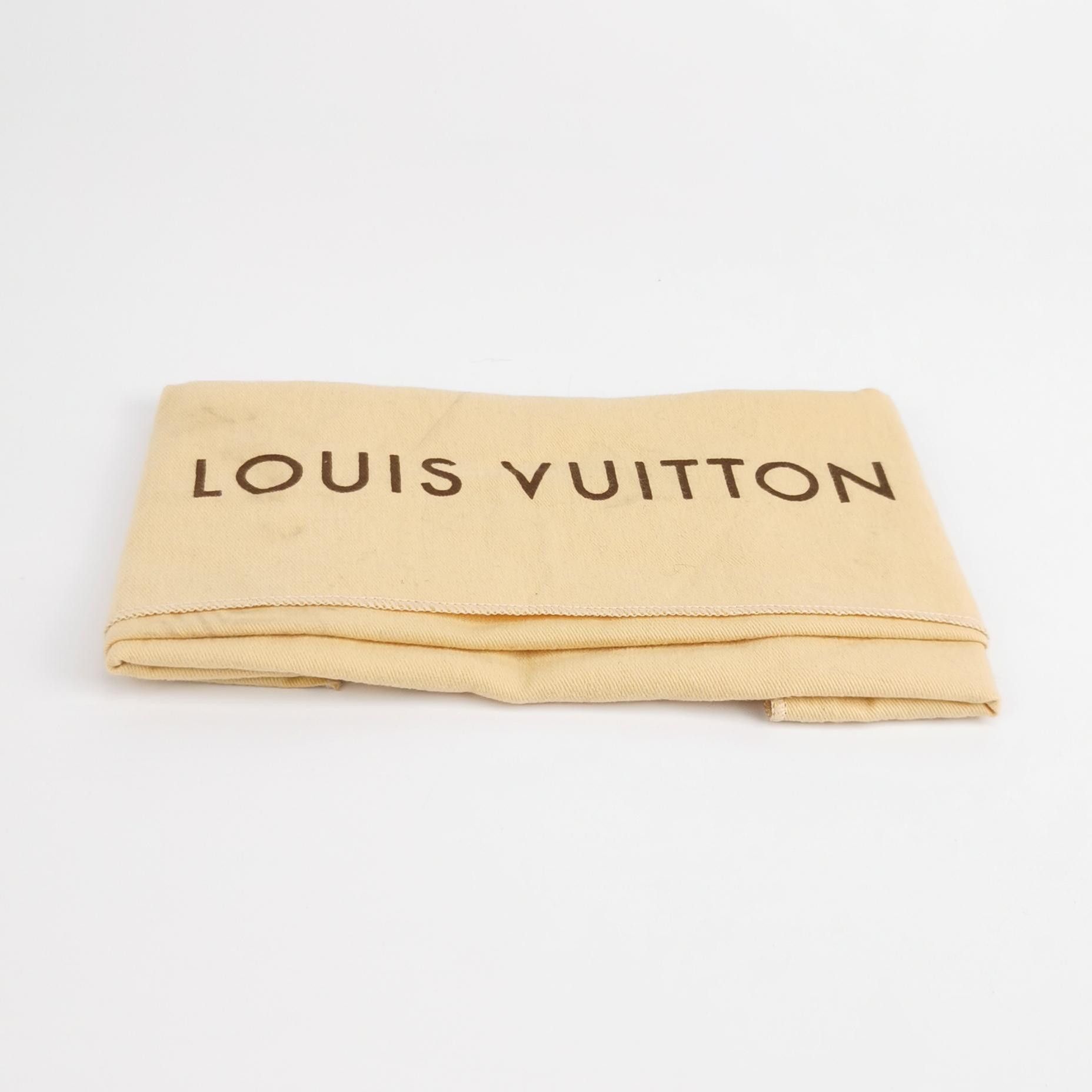 Louis Vuitton Louis Vuitton (LV) Patent leather solid color embossed mono Size ONE SIZE - 1 Thumbnail