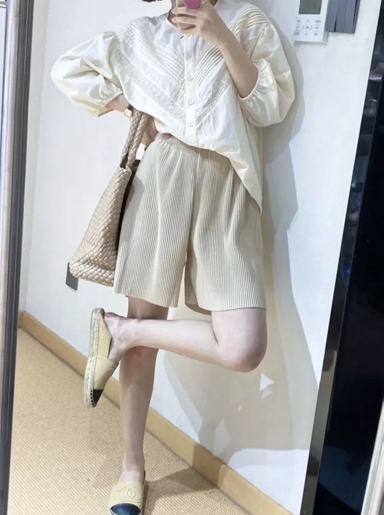 Issey Miyake issey miyake size:m Champagne gold shorts 2505-Nextarrow Size 42" / US 20 - 9 Thumbnail