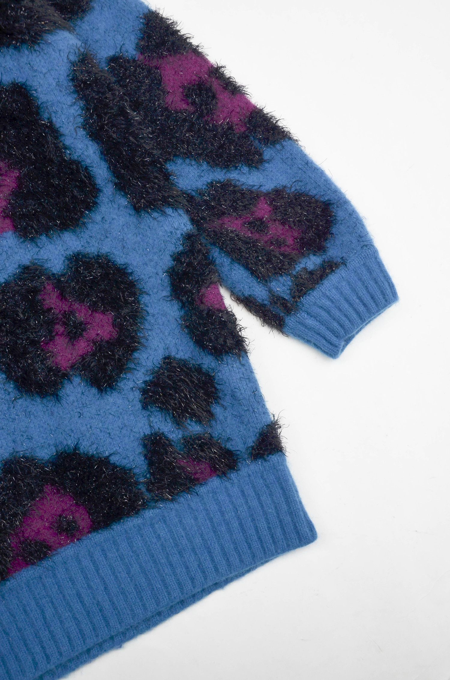 Marc Jacobs Marc Jacobs Fuzzy Leopard Sweater Blue Purple M Size M / US 6-8 / IT 42-44 - 6 Thumbnail