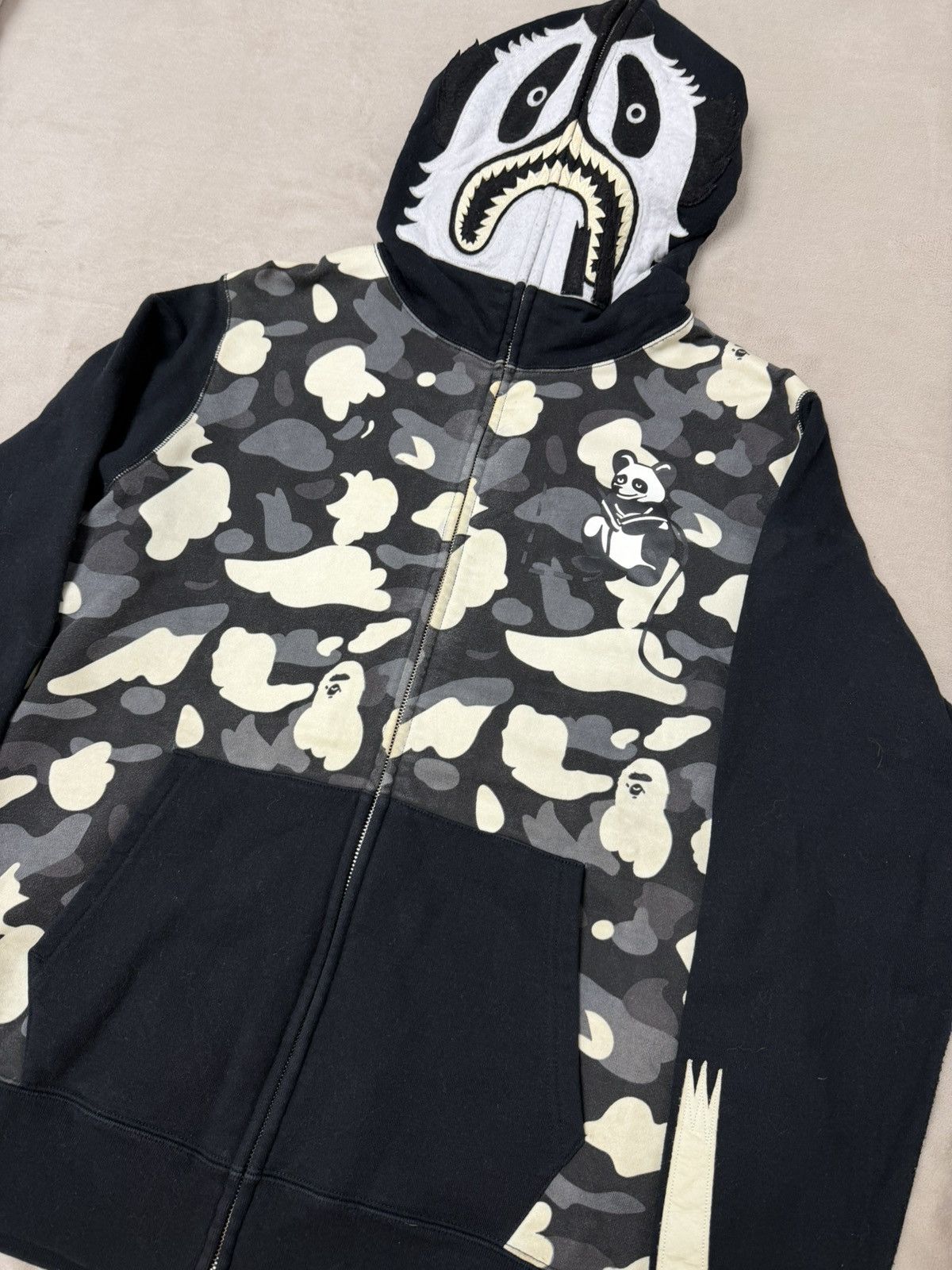 Bape Bape panda florescent hoodie Size US XL / EU 56 / 4 - 3 Thumbnail