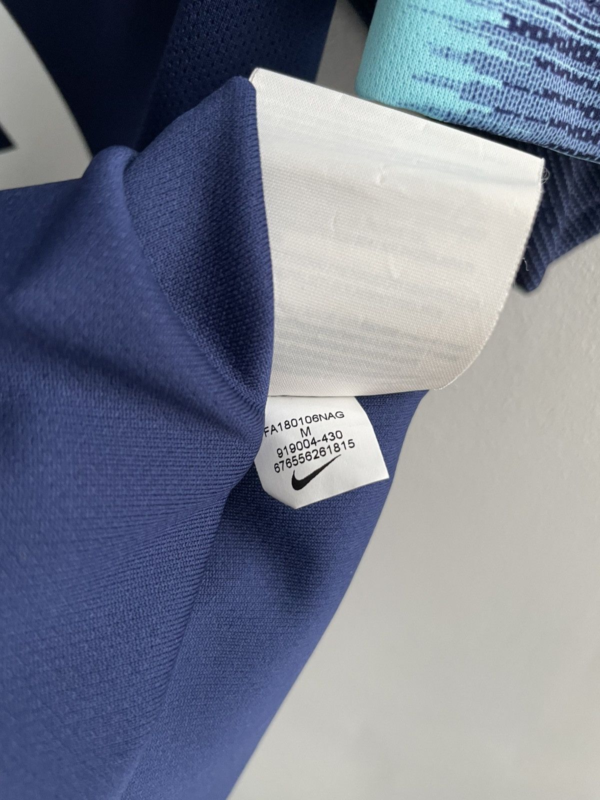 Nike Tottenham Hotspur 2018 2019 Football Shirt Soccer Jersey Size US M / EU 48-50 / 2 - 11 Thumbnail