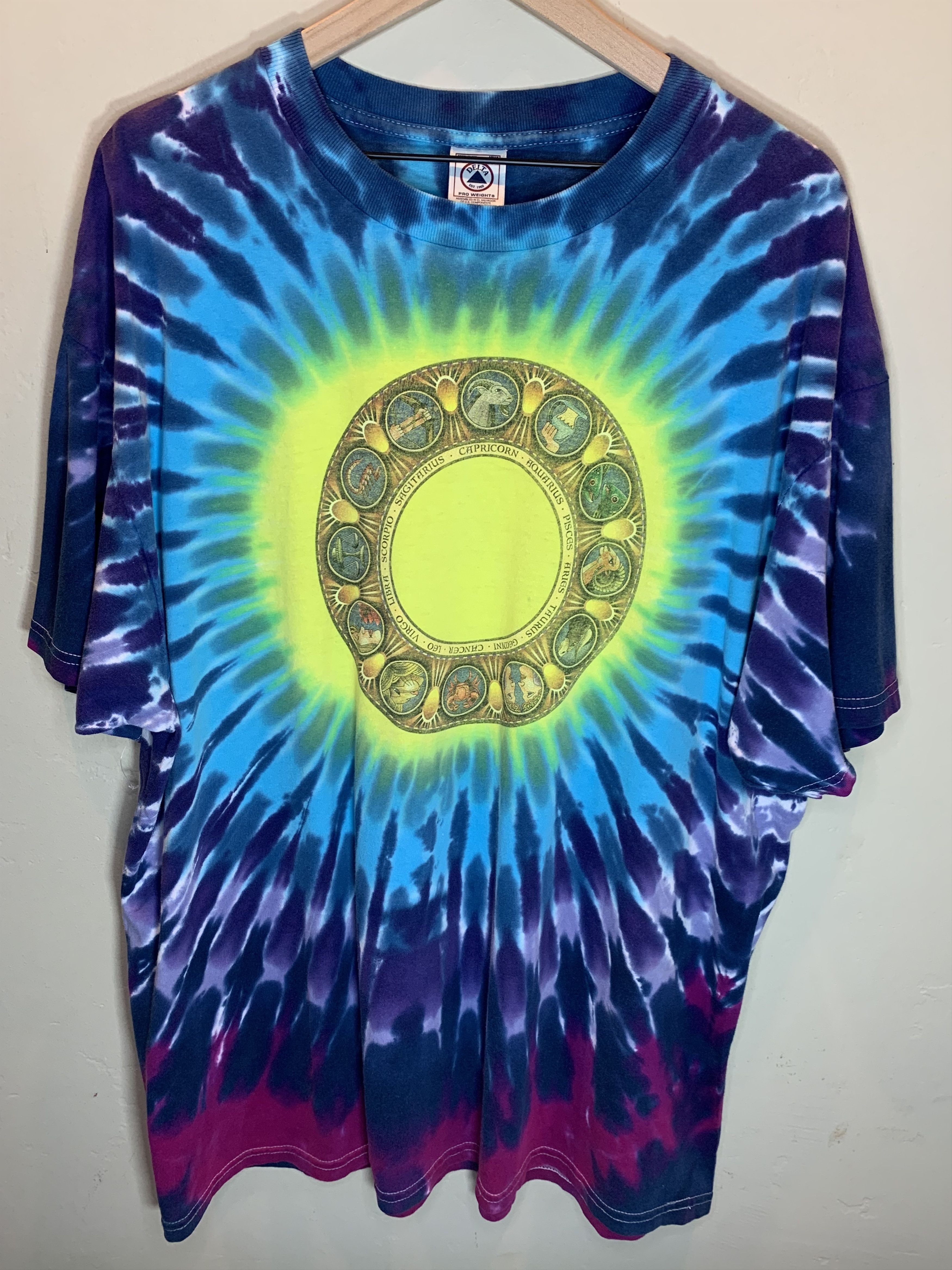 Vintage *RARE* Vintage 90’s Astrology Chart Art Tie-Dye T-Shirt Size US XXL / EU 58 / 5 - 1 Thumbnail