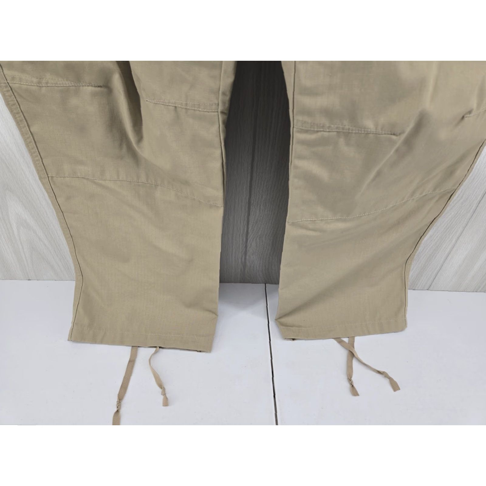Vintage LAPG Pants Men's 44x30 Cargo Tactical Rip Stop Khaki Beige Pocket Cargo Army 30 Inseam Mens Size US 44 / EU 60 - 6 Thumbnail