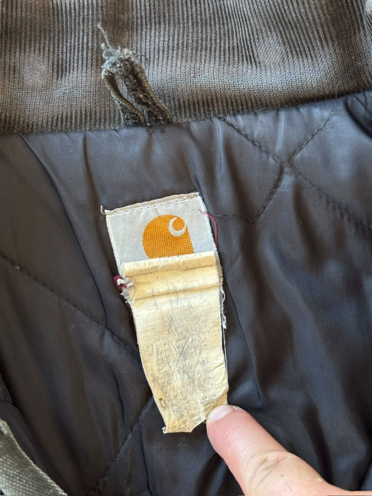 Carhartt CARHARTT VINTAGE 90s 00s Y2K DISTRESSED QUILTED JACKET FADED Size US XL / EU 56 / 4 - 13 Thumbnail