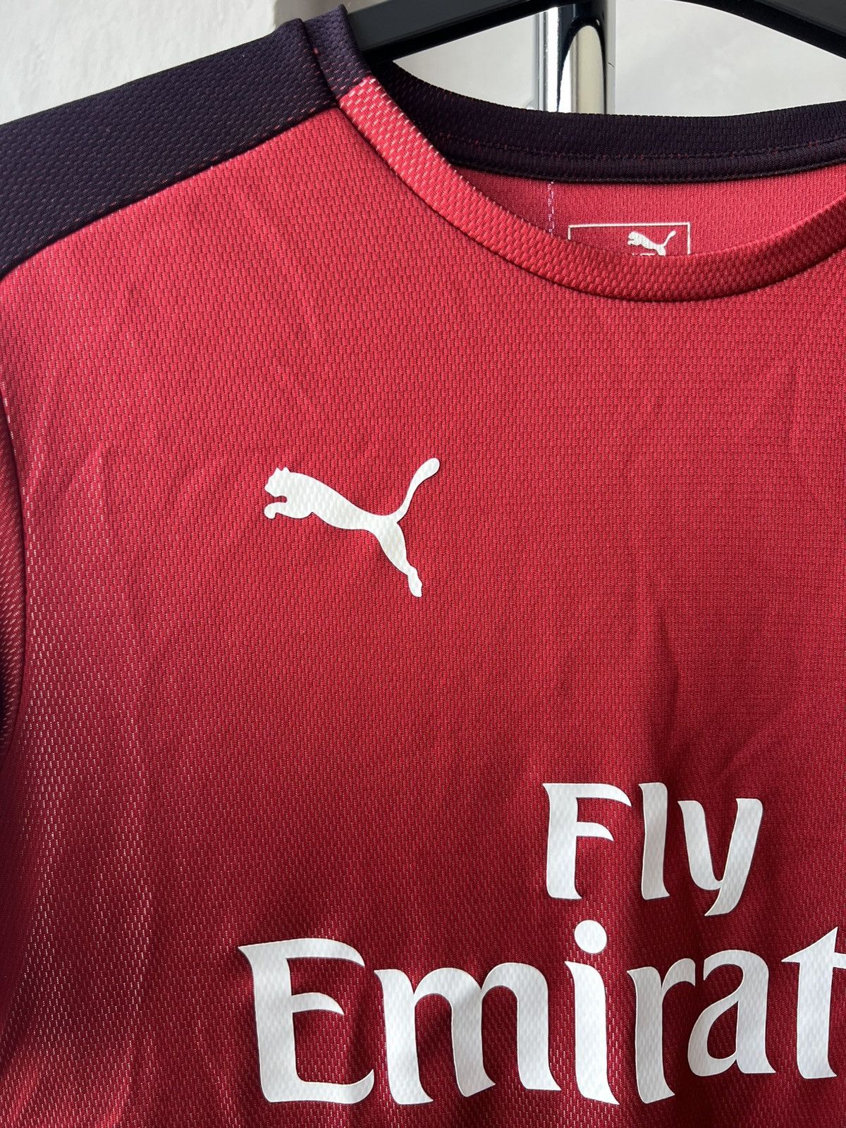 Puma Arsenal FC Training / Pre match Puma Soccer Football jersey Size US S / EU 44-46 / 1 - 4 Thumbnail