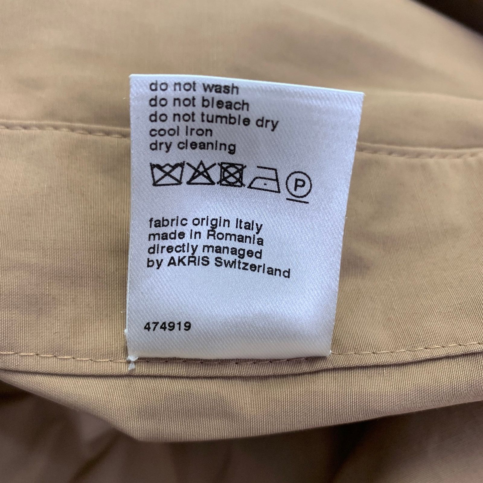 Akris AKRIS Size 10 Beige Polyester Cotton Double Zipper Coat Size L / US 10 / IT 46 - 8 Thumbnail