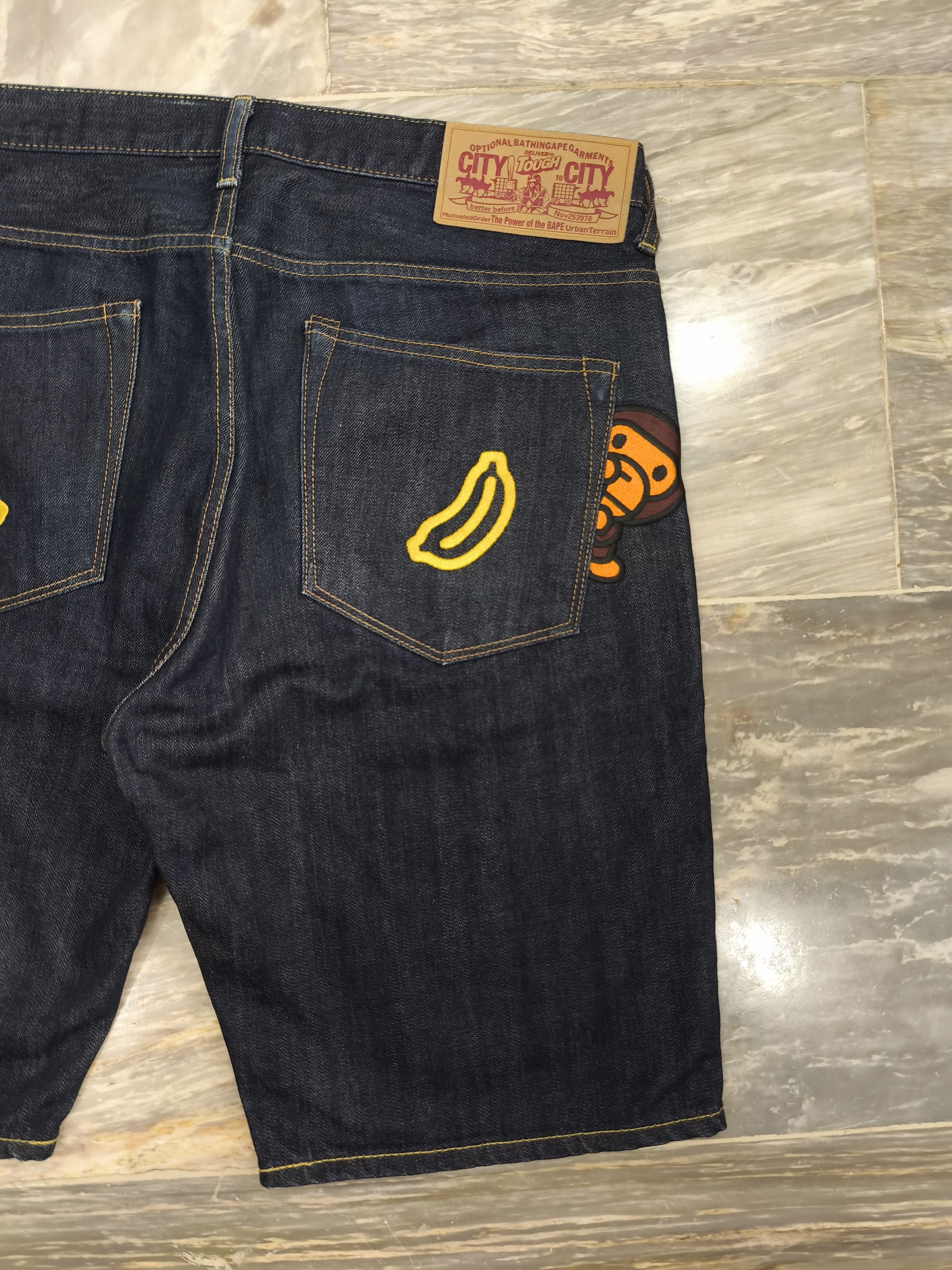 Bape OG BAPE BABY MILO PEEKING BANANA JORTS Size US 36 / EU 52 - 2 Thumbnail