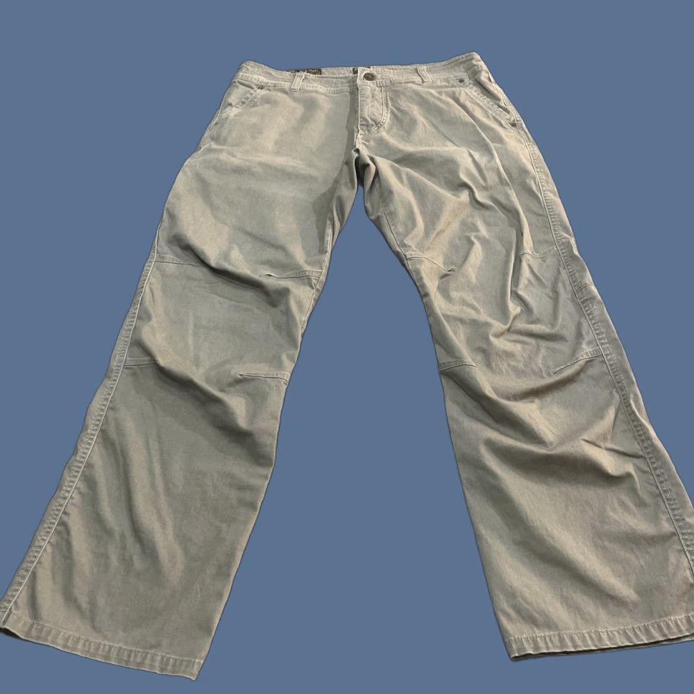 Vintage VINTAGE Kuhl Cargo Pants Men Brown 36x30 Crag Series Patina Dye Pockets Regular MENS Size US 36 / EU 52 - 1 Thumbnail