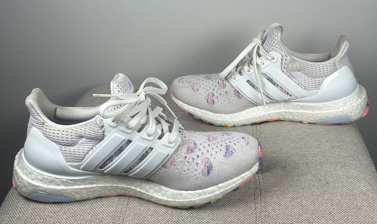 Adidas Adidas Ultra Boost 1.0 DNA Valentine's Day Hearts Sneakers Size US 6.5 / IT 36.5 - 4 Thumbnail