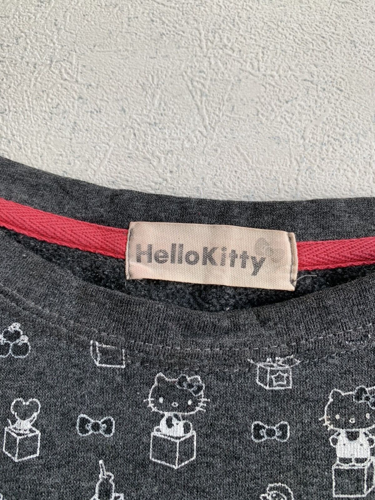 Japanese Brand RARE Hello Kitty Sweatshirt Undercover style Size US M / EU 48-50 / 2 - 8 Thumbnail