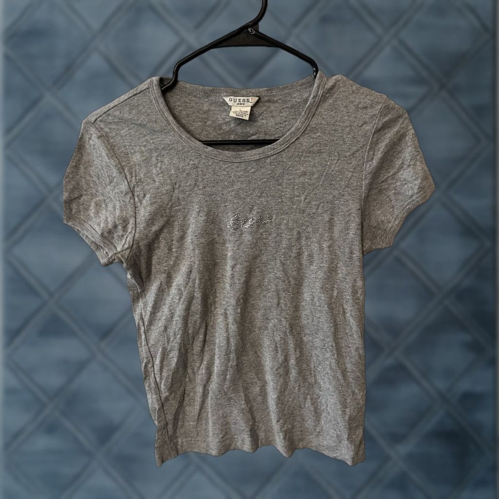 Guess VINTAGE GUESS Logo Graphic T-Shirt Women’s Large Gray Y2K Crew Neck Size L / US 10 / IT 46 - 1 Thumbnail