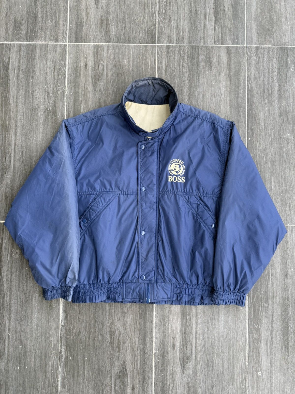 Japanese Brand Vintage 90’s SUNTORY COFFEE BOSS Puffer Bomber Jacket Size US L / EU 52-54 / 3 - 3 Thumbnail