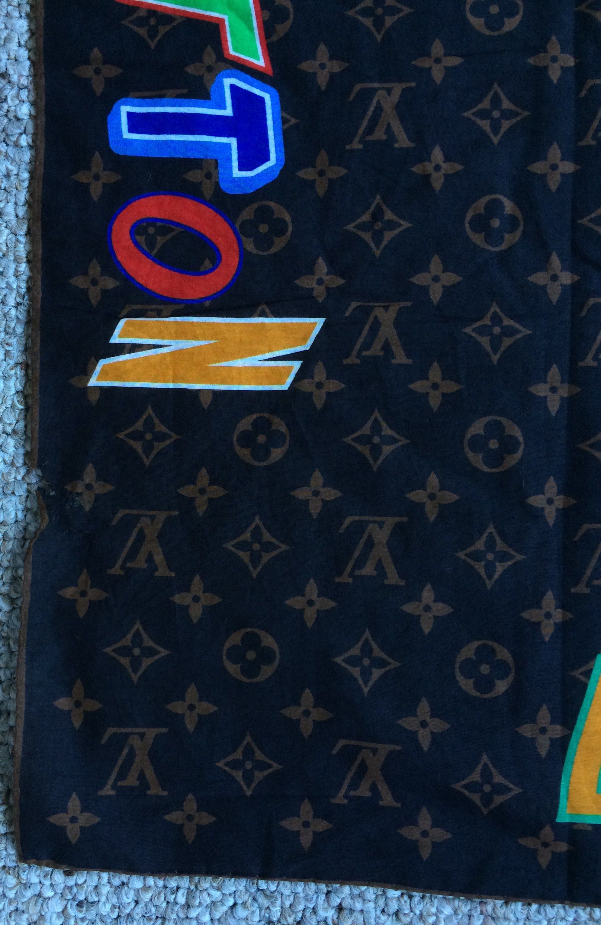 Louis Vuitton × NBA F/W 2021 Louis Vuitton x NBA Monogram Scarf Size ONE SIZE - 3 Thumbnail