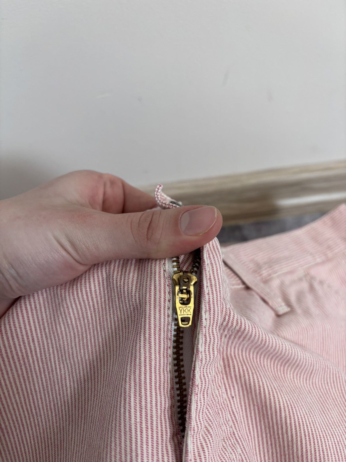 Carhartt Wip Carhartt WIP W’ Endeavor Pants NWT Carpenter Pink/White Size 29" - 7 Thumbnail