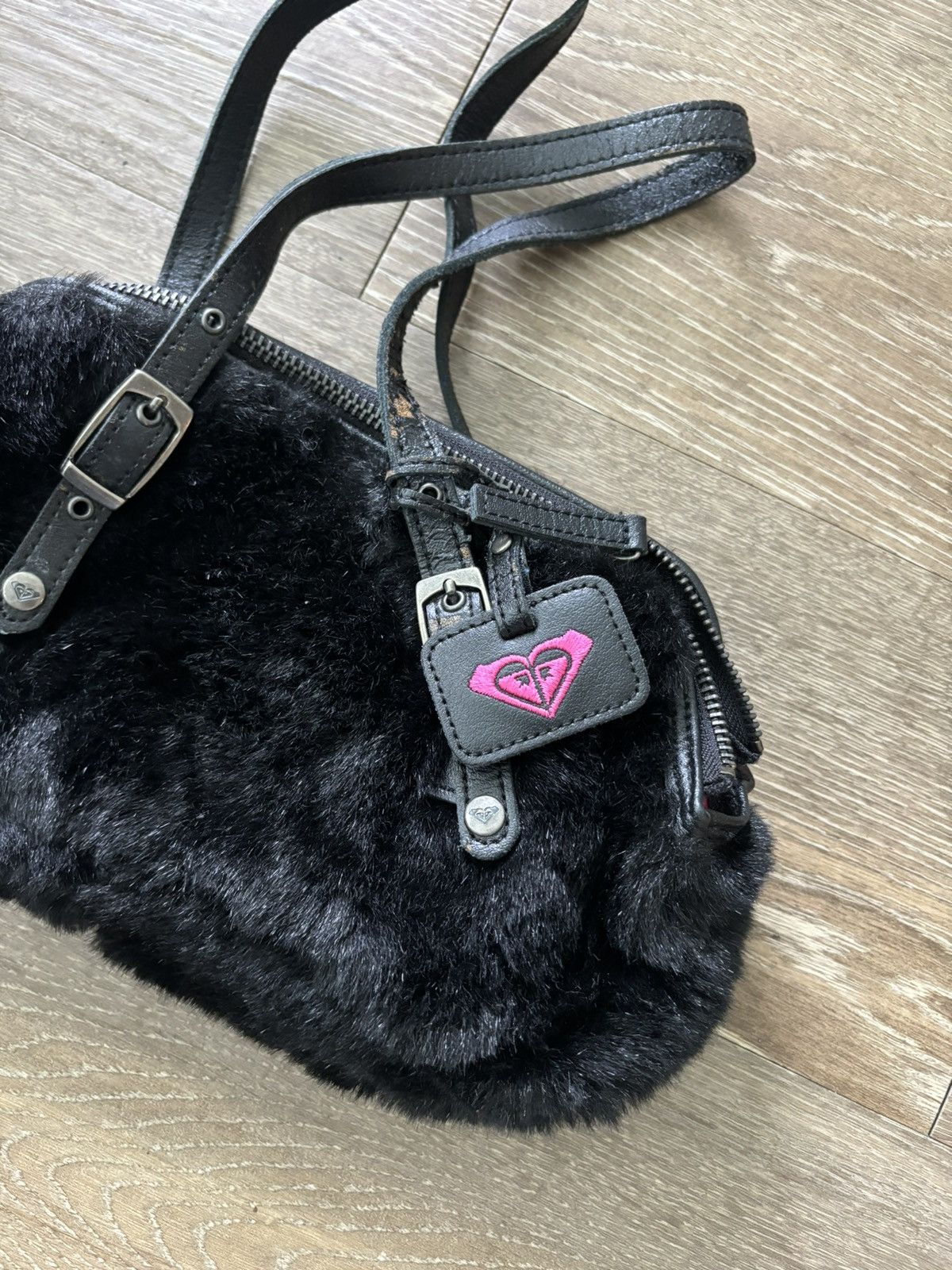Designer × Vintage Crazy Y2K Roxy Fur Avant Garde Handbag Size ONE SIZE - 2 Thumbnail