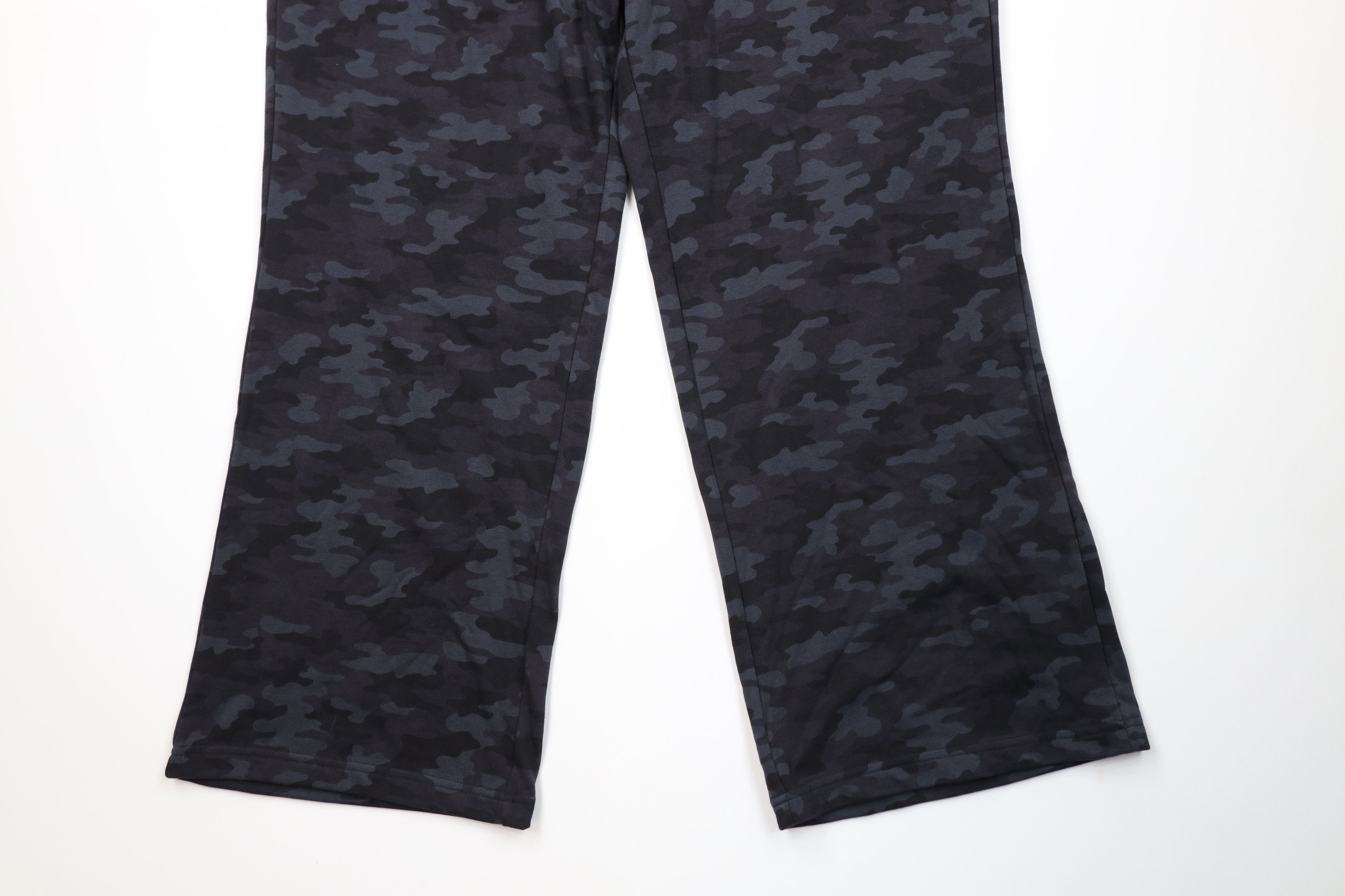 Fabletics New Fabletics Terry Cloth Wide Leg Sweatpants Camouflage Size 39" - 4 Thumbnail