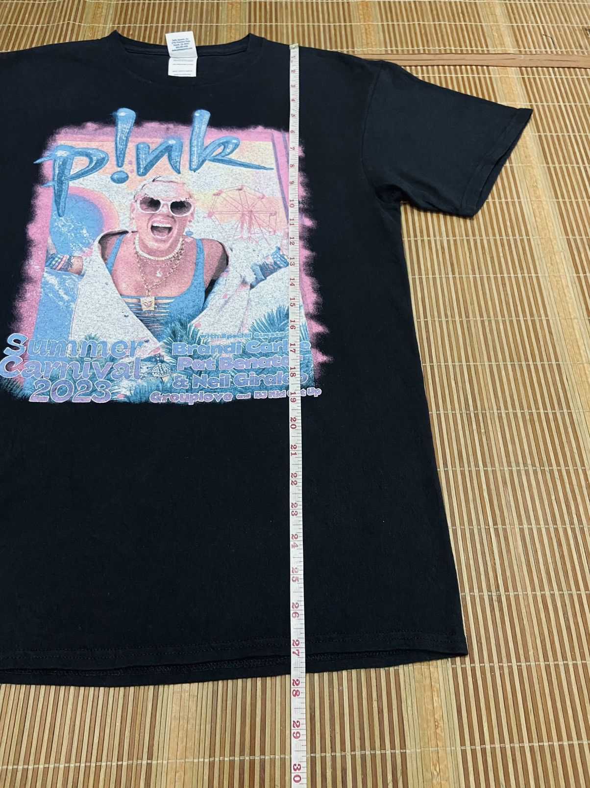 Band Tees PINK SUMMER CARNIVAL 2023 Size US M / EU 48-50 / 2 - 8 Thumbnail