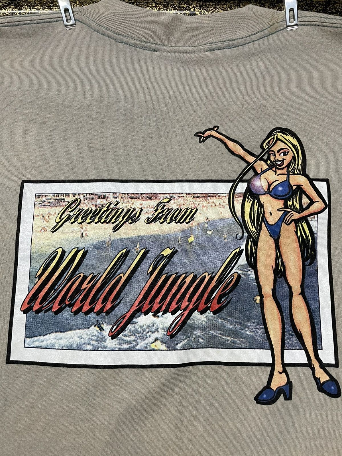 Vintage Vintage 1990s World Jungle Iconic Art Graphic Girl Surfing Size US M / EU 48-50 / 2 - 5 Thumbnail