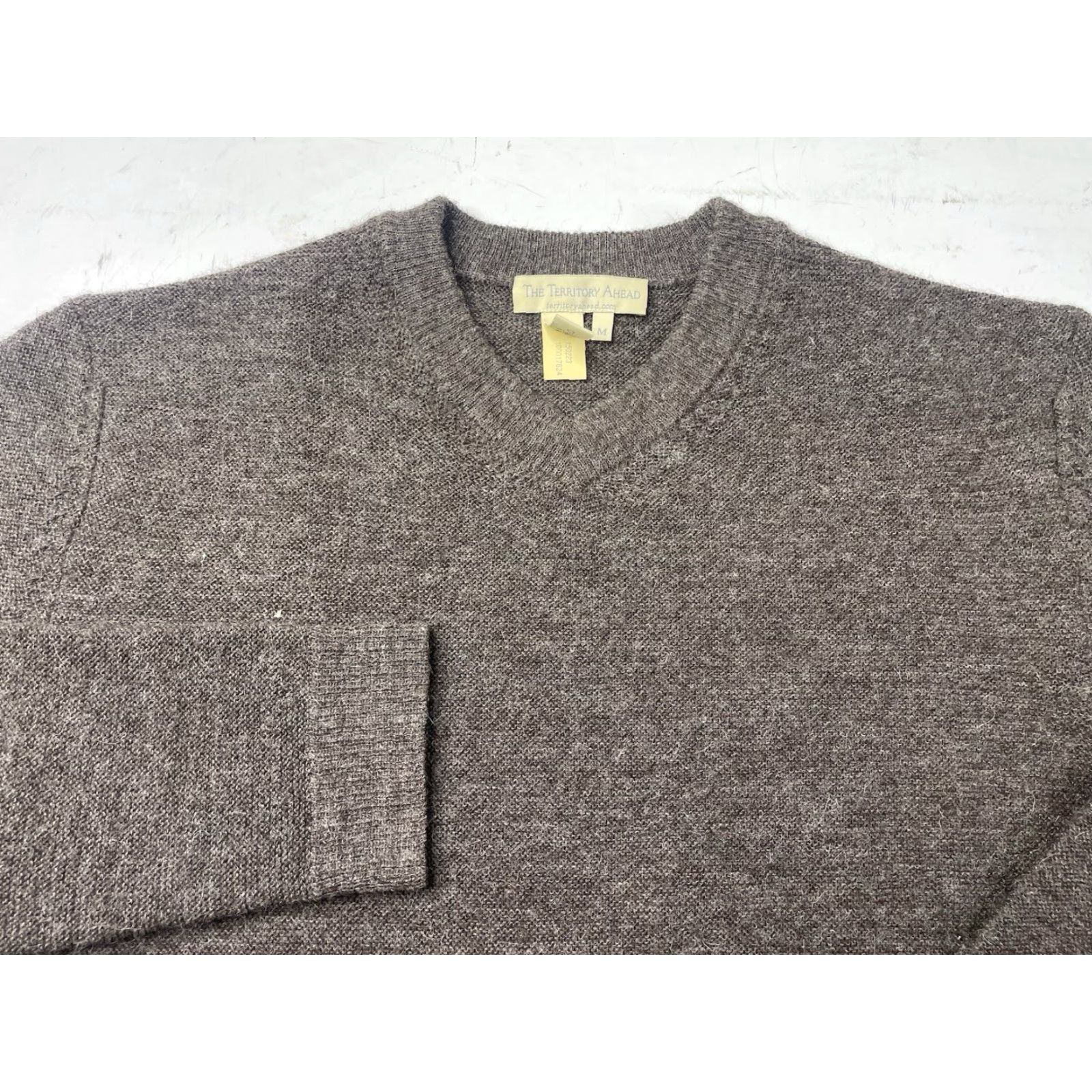 The Territory Ahead The Territory Ahead Sweater Mens V-Neck Pullover Brown Alpaca Knit Long Sleeve M Regular Fall Winter Peru Size US M / EU 48-50 / 2 - 2 Thumbnail