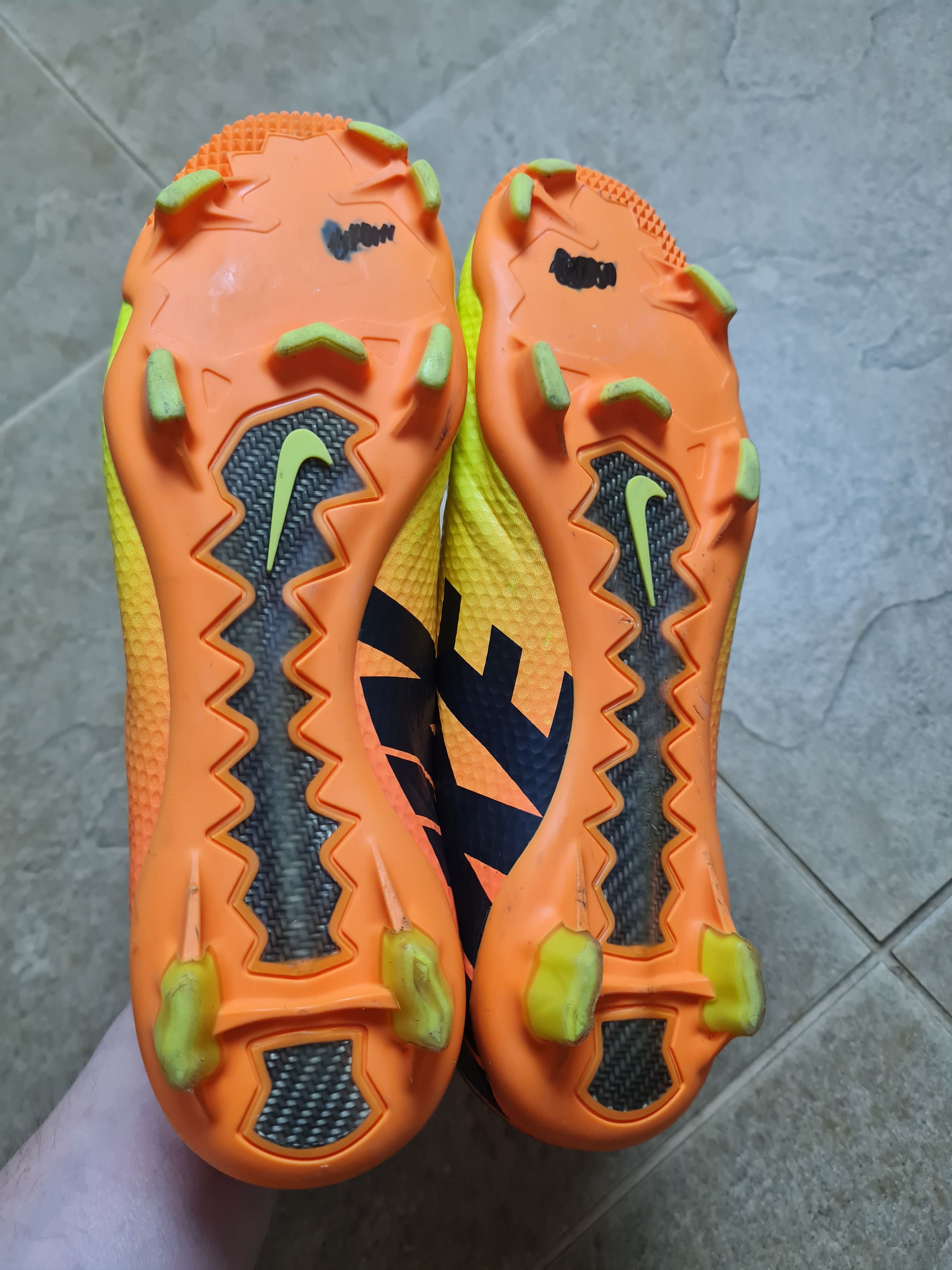 Nike Nike Mercurial Victory IV FG Football Size 7.5 Uk 55447-708 Size US 8.5 / EU 41-42 - 17 Thumbnail