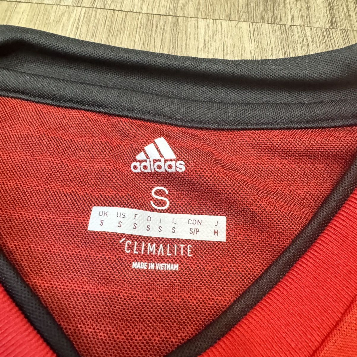 Adidas Manchester United 18/19 home shirt #11 Martial Size US S / EU 44-46 / 1 - 6 Thumbnail